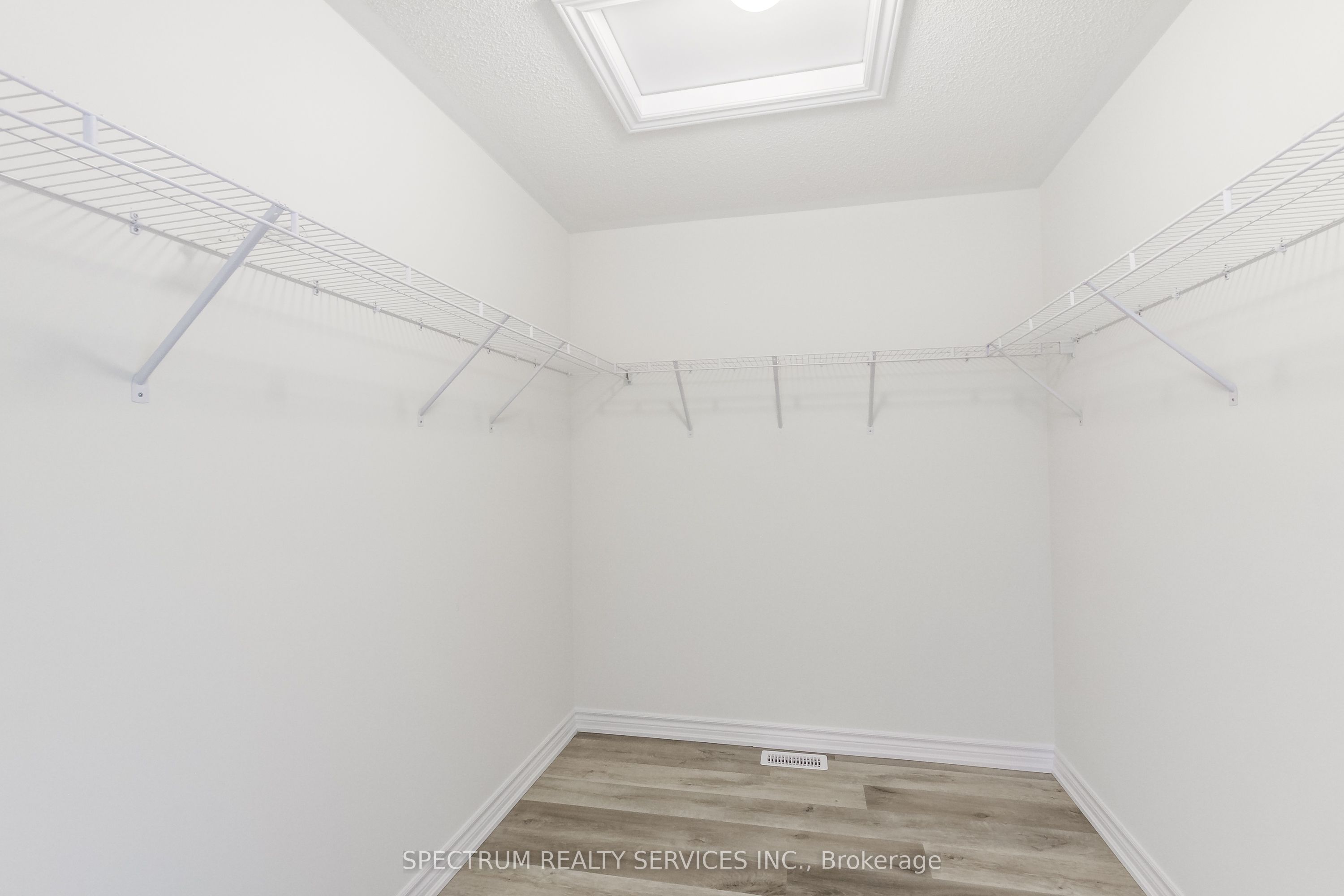 27 Strickland Avenue Property Photo 44