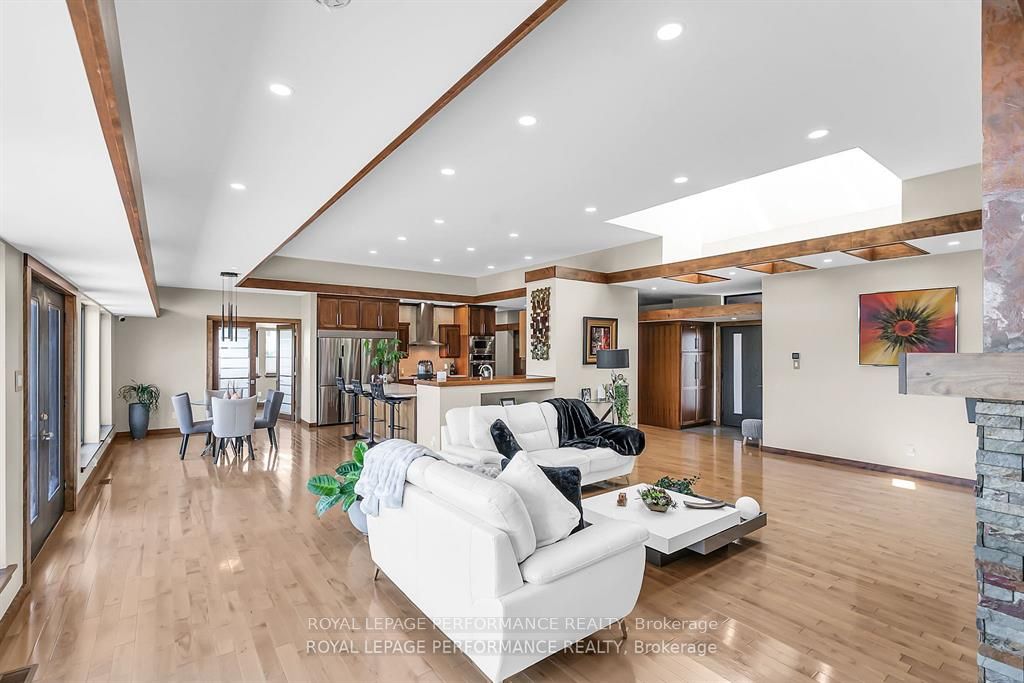 19 George Patrick Drive Property Photo 9