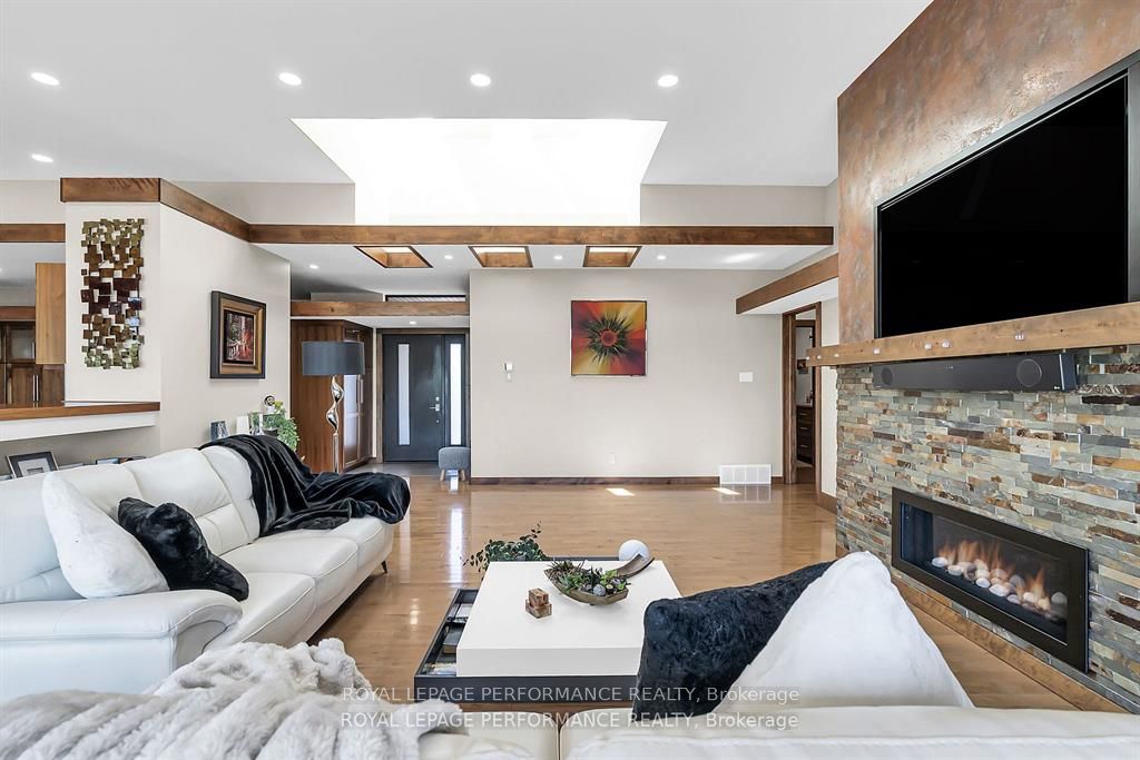 19 George Patrick Drive Property Photo 10
