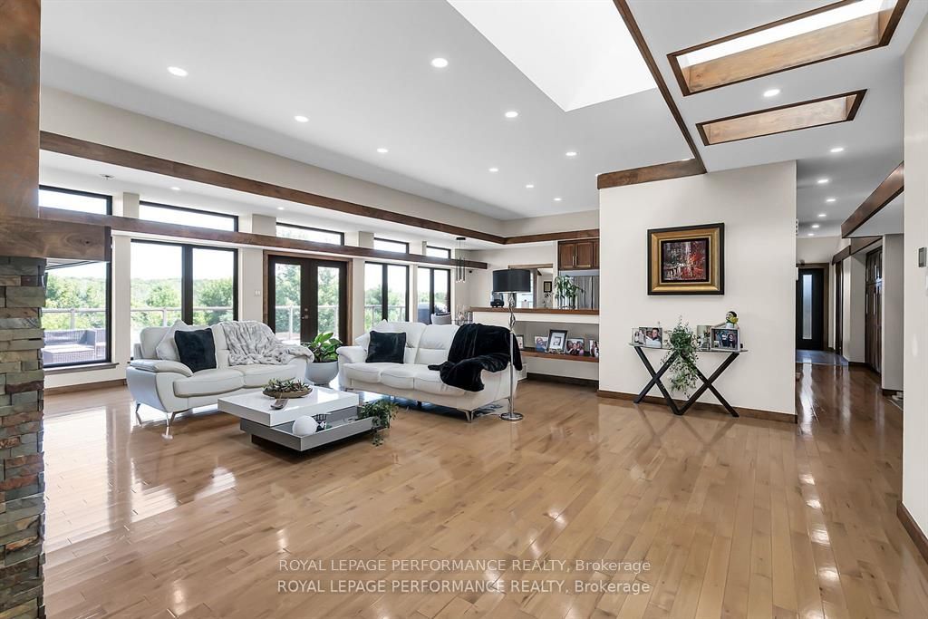 19 George Patrick Drive Property Photo 12