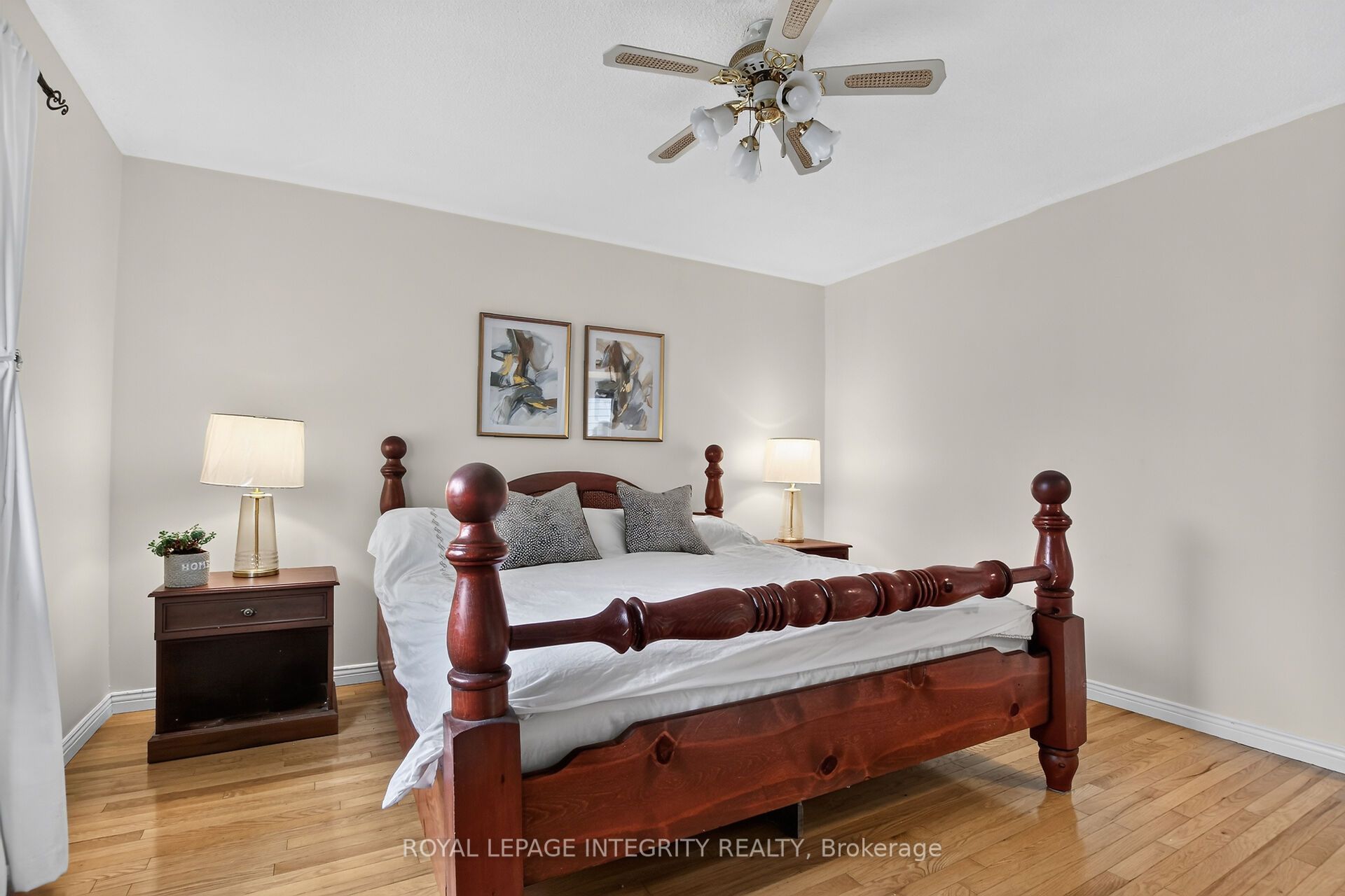 333 Charron Street Property Photo 15