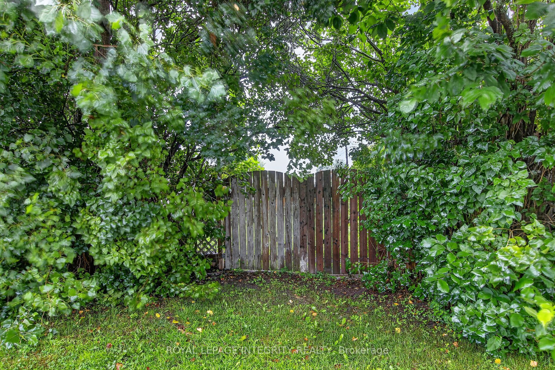 333 Charron Street Property Photo 37