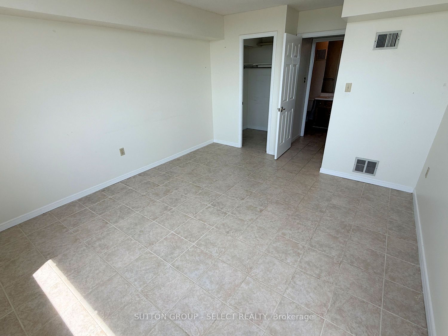 695 Richmond Street 1603 Property Photo 12