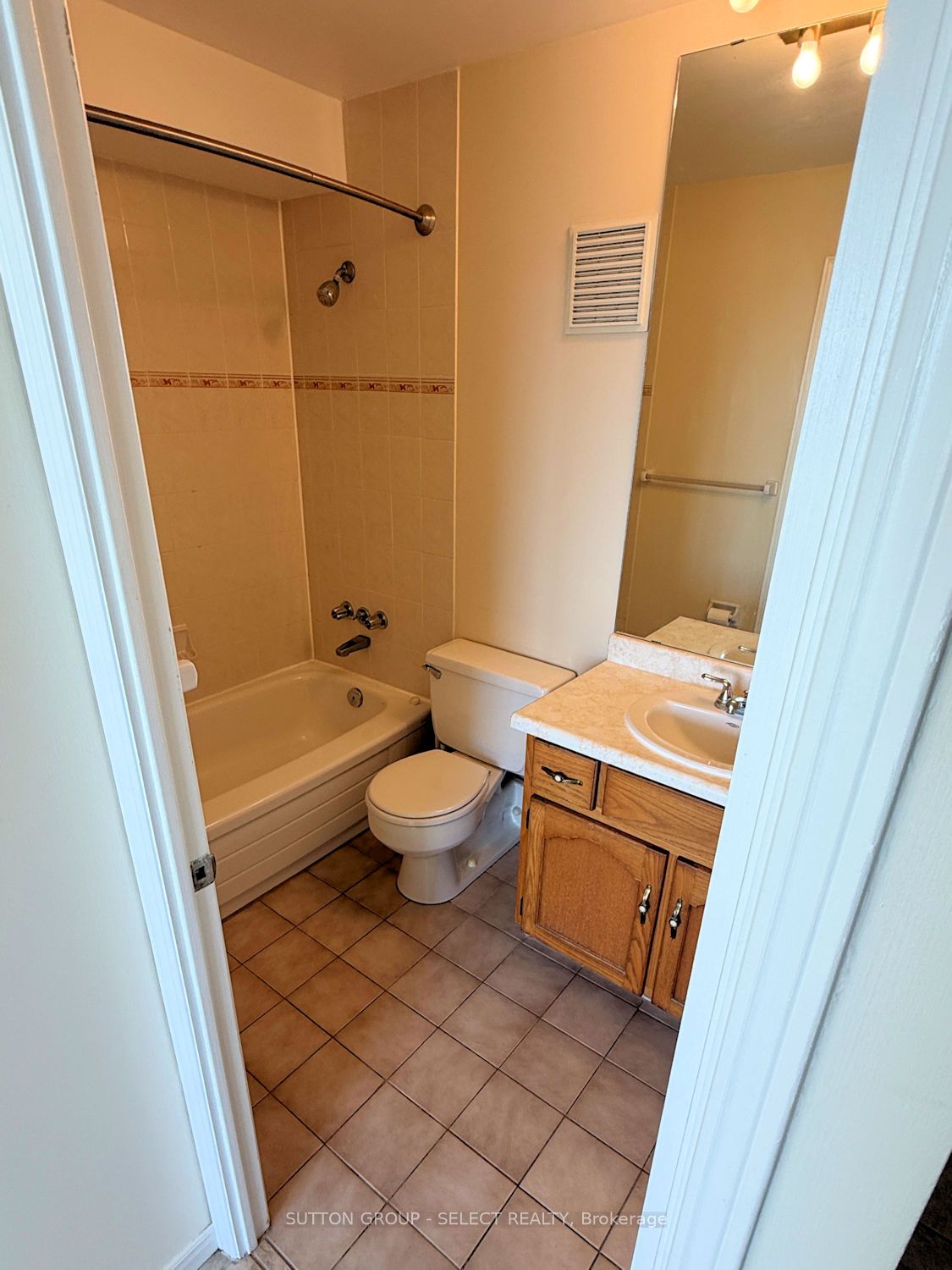 695 Richmond Street 1603 Property Photo 13
