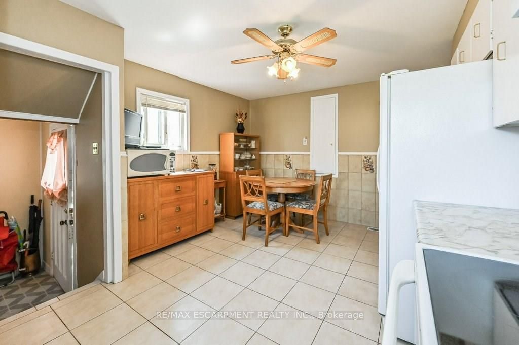 641 Limeridge Road E Property Photo 8