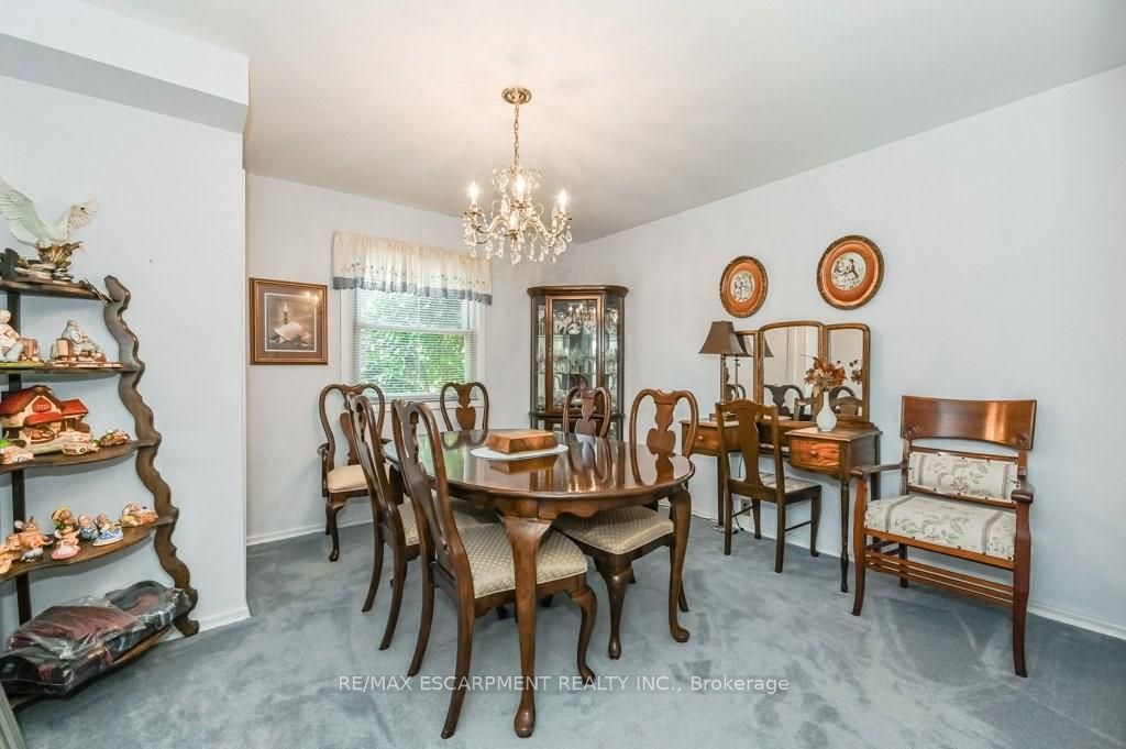 641 Limeridge Road E Property Photo 12