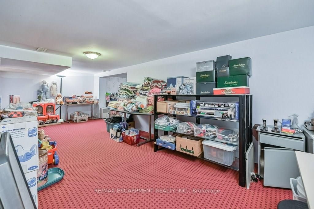641 Limeridge Road E Property Photo 22