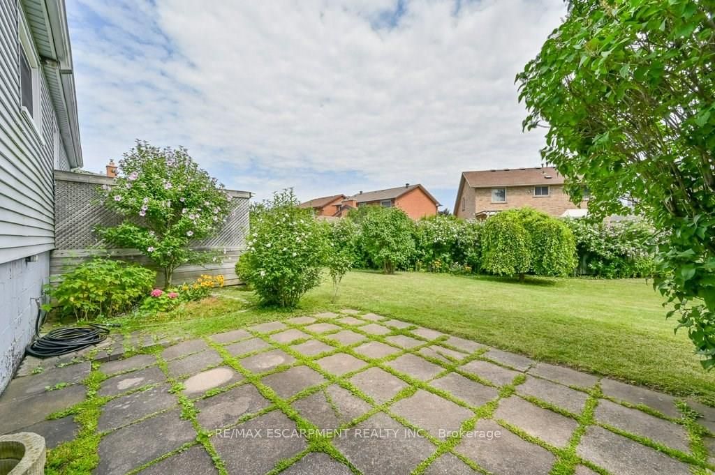 641 Limeridge Road E Property Photo 27