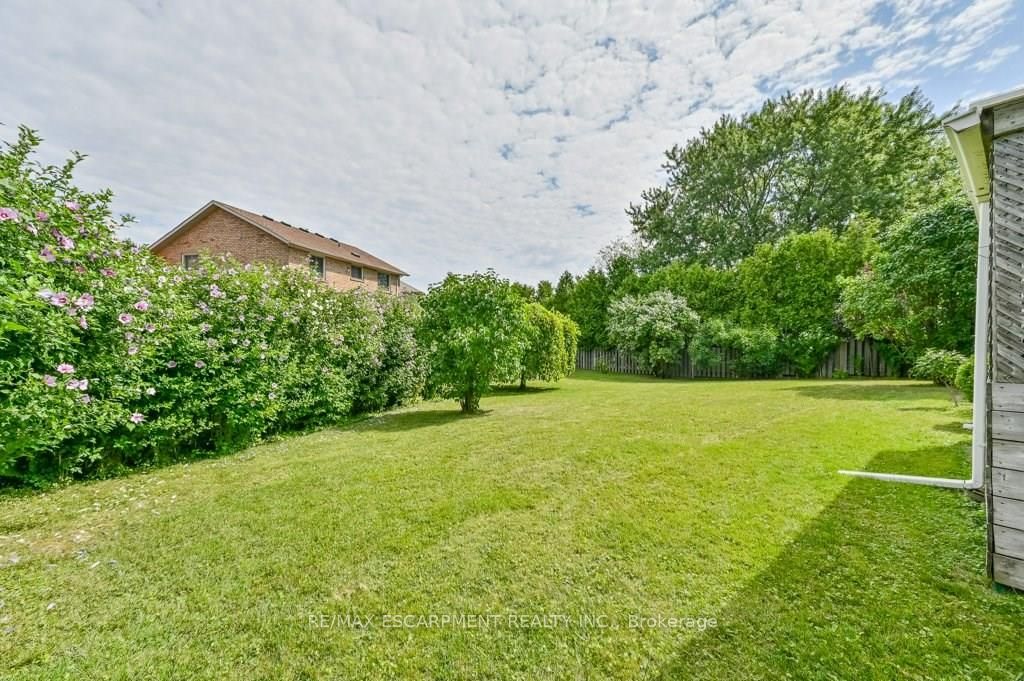 641 Limeridge Road E Property Photo 32