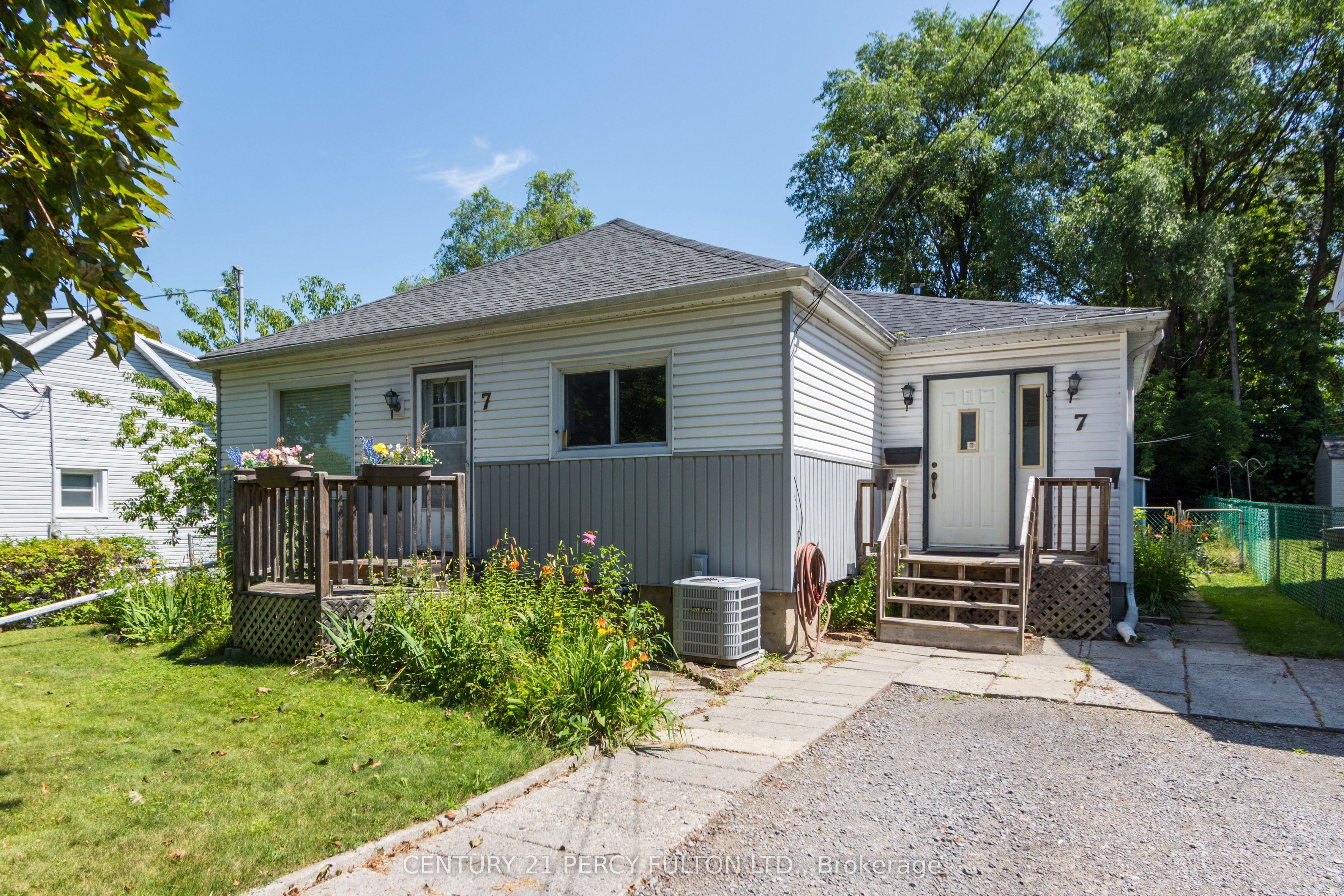 7 Valleyview Crescent Property Photo 1