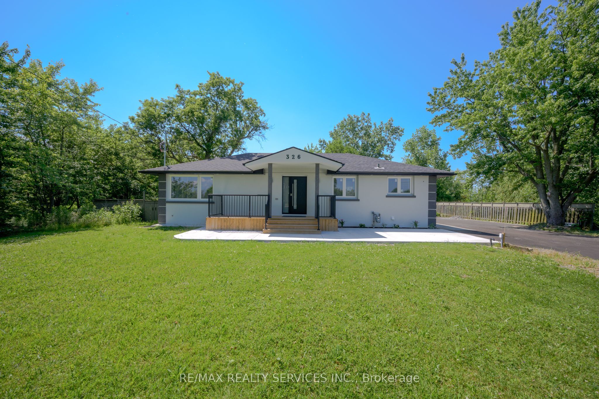 326 Mountain Road Property Photo 1