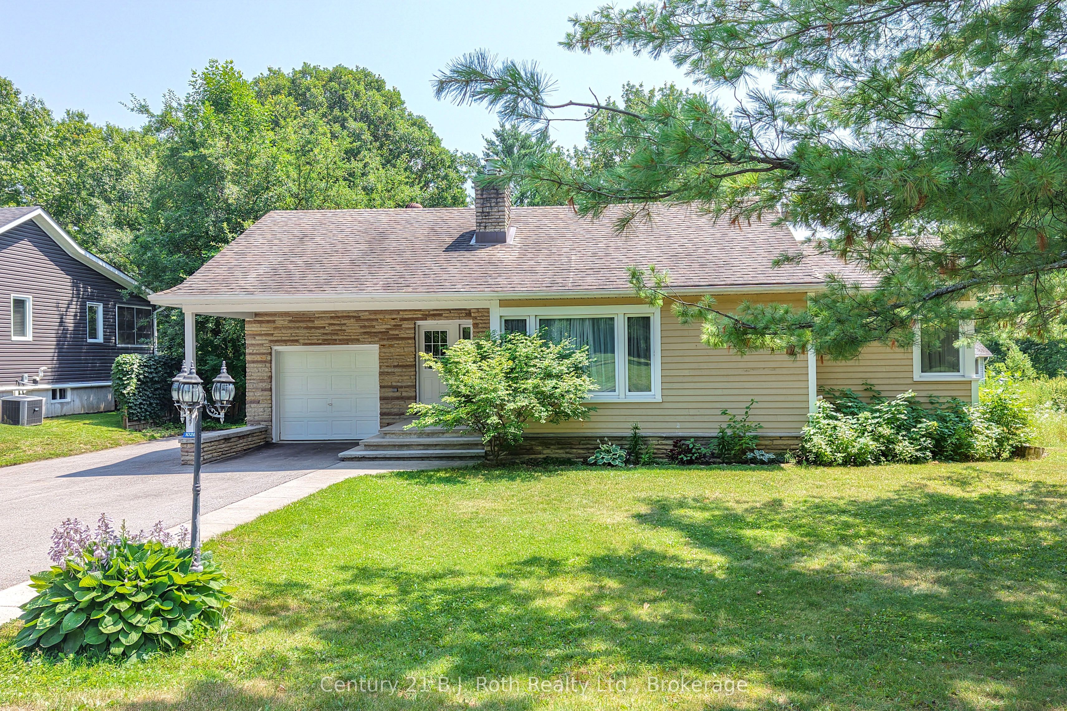 1028 Cowbell Lane Property Photo 3