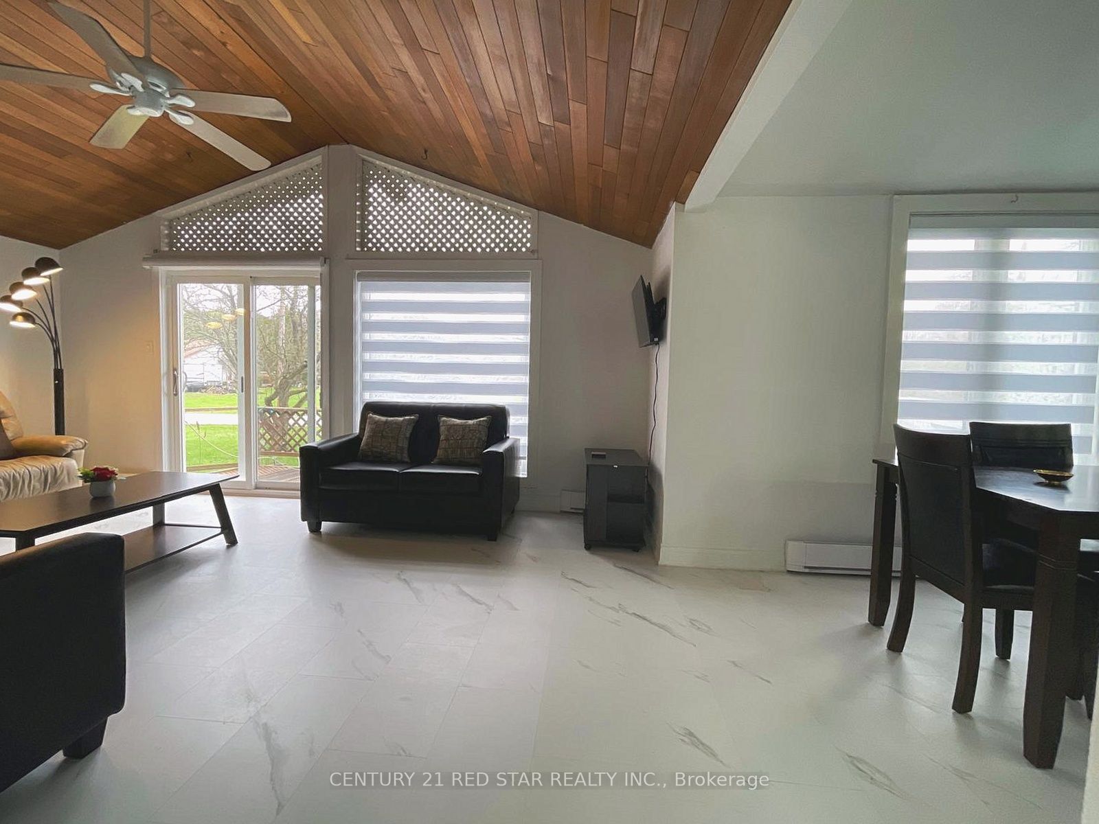 209 Evans Street Property Photo 8