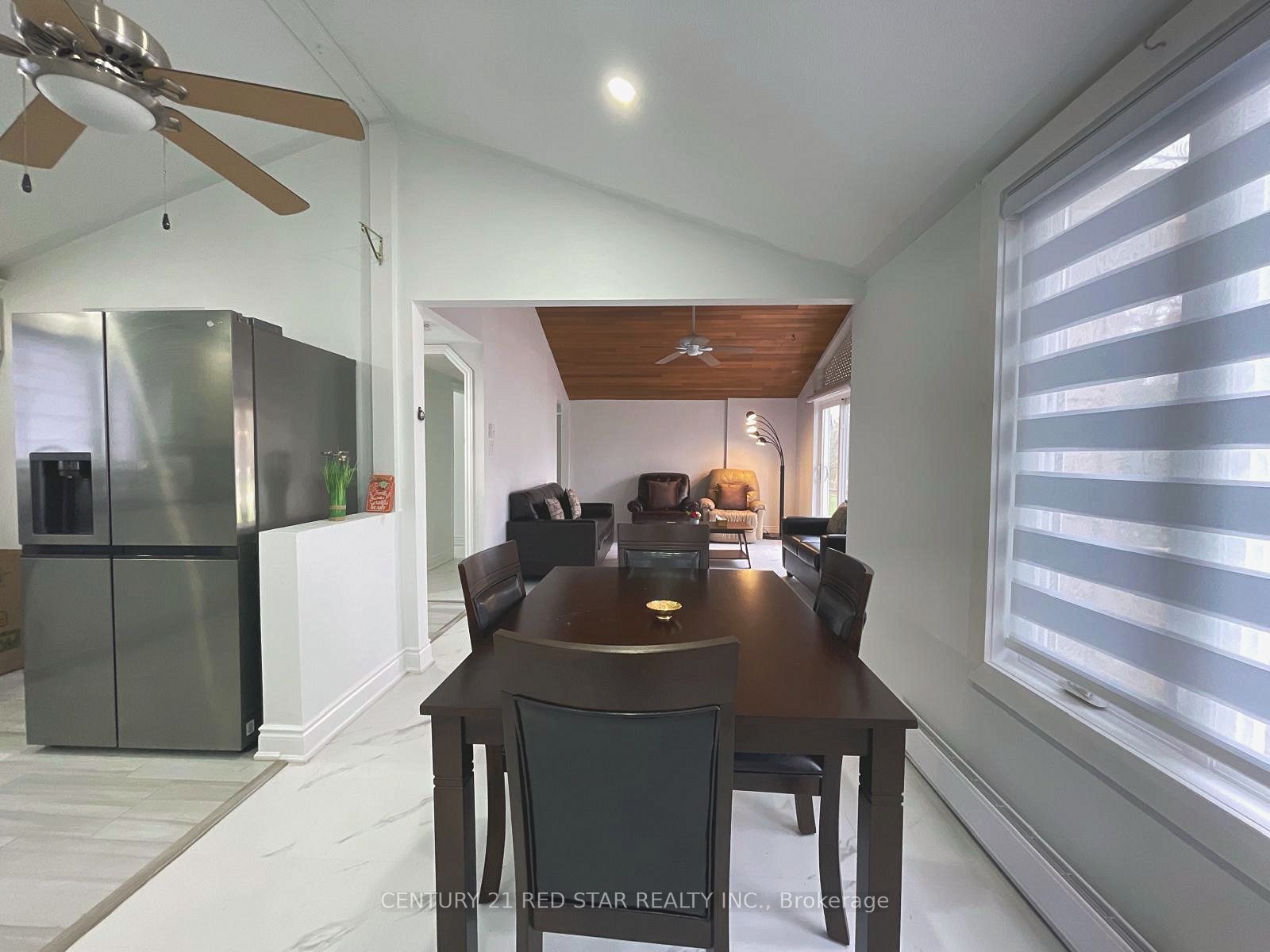 209 Evans Street Property Photo 10