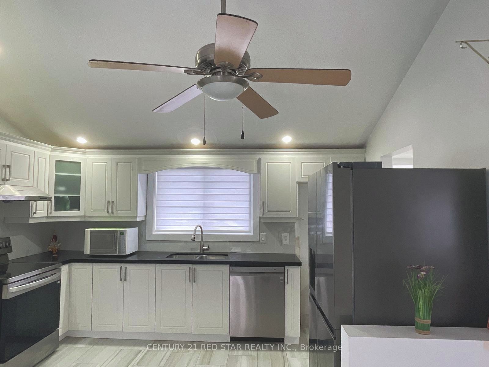 209 Evans Street Property Photo 16