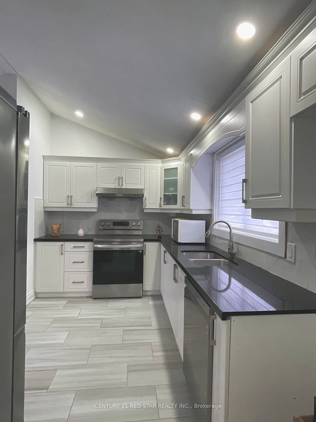 209 Evans Street Property Photo 17