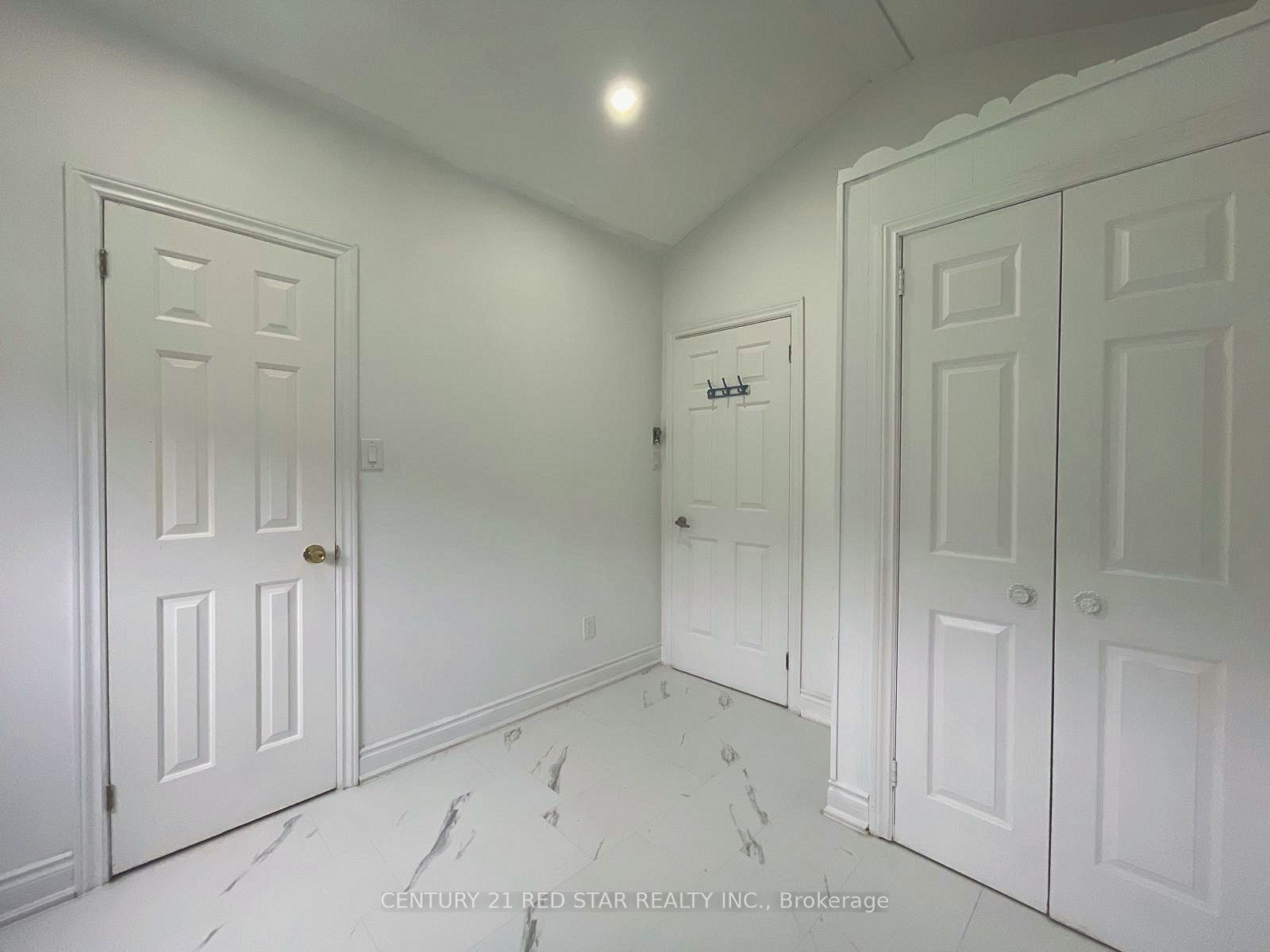 209 Evans Street Property Photo 23