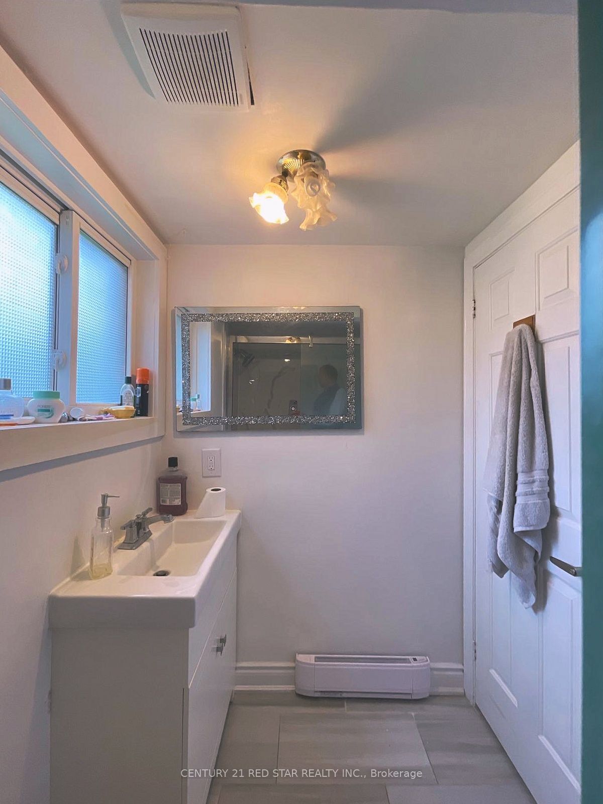 209 Evans Street Property Photo 27