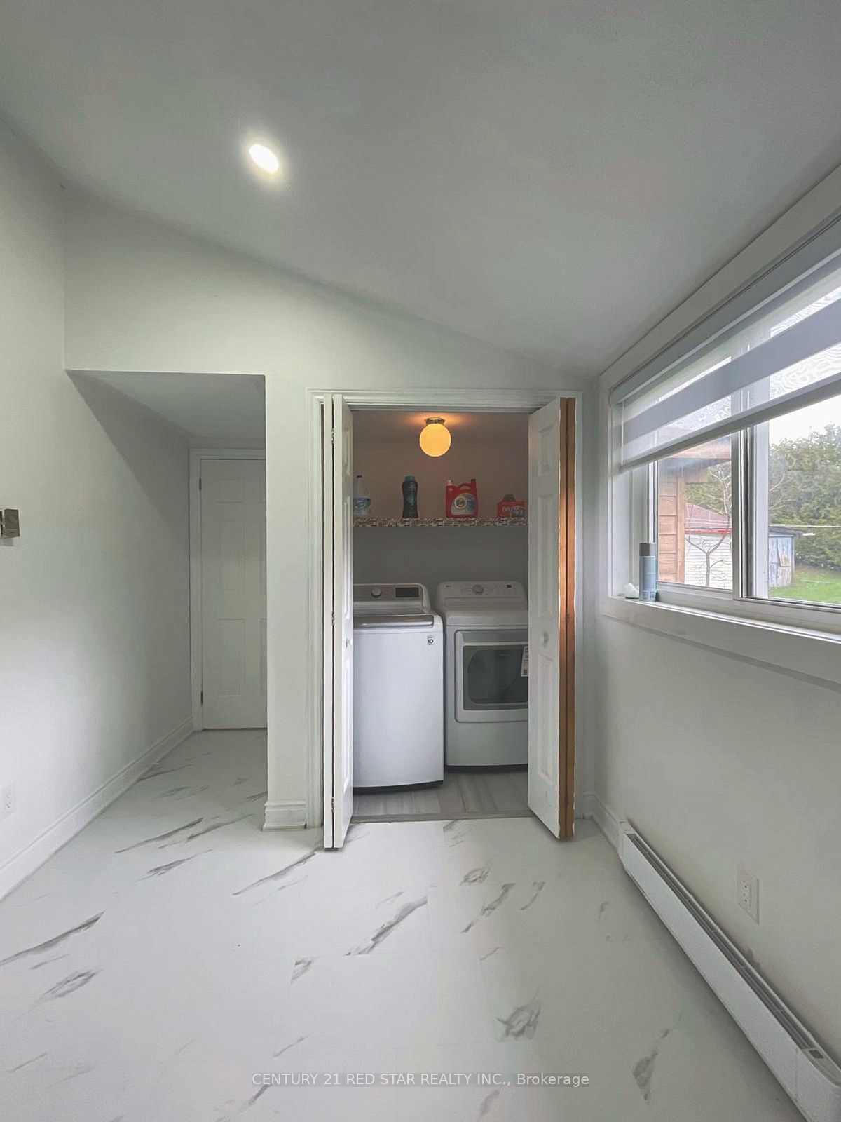209 Evans Street Property Photo 29