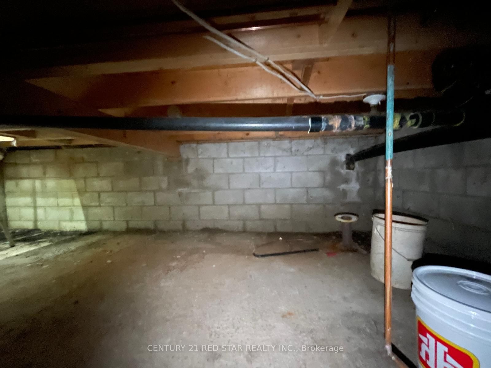 209 Evans Street Property Photo 33