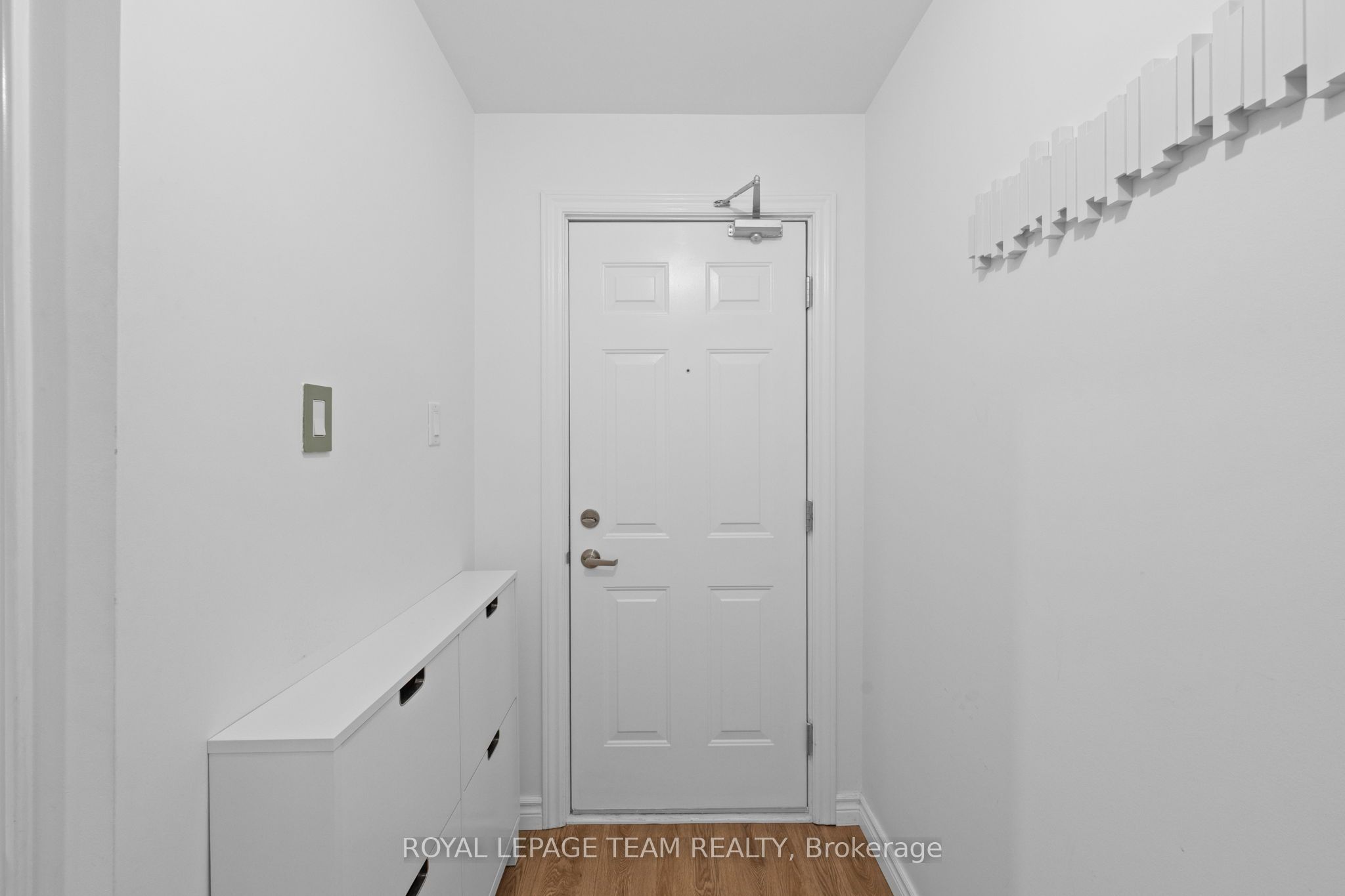 313 Cresthaven Drive 2 Property Photo 10