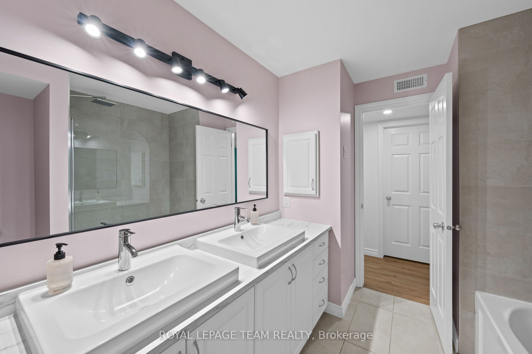 313 Cresthaven Drive 2 Property Photo 36
