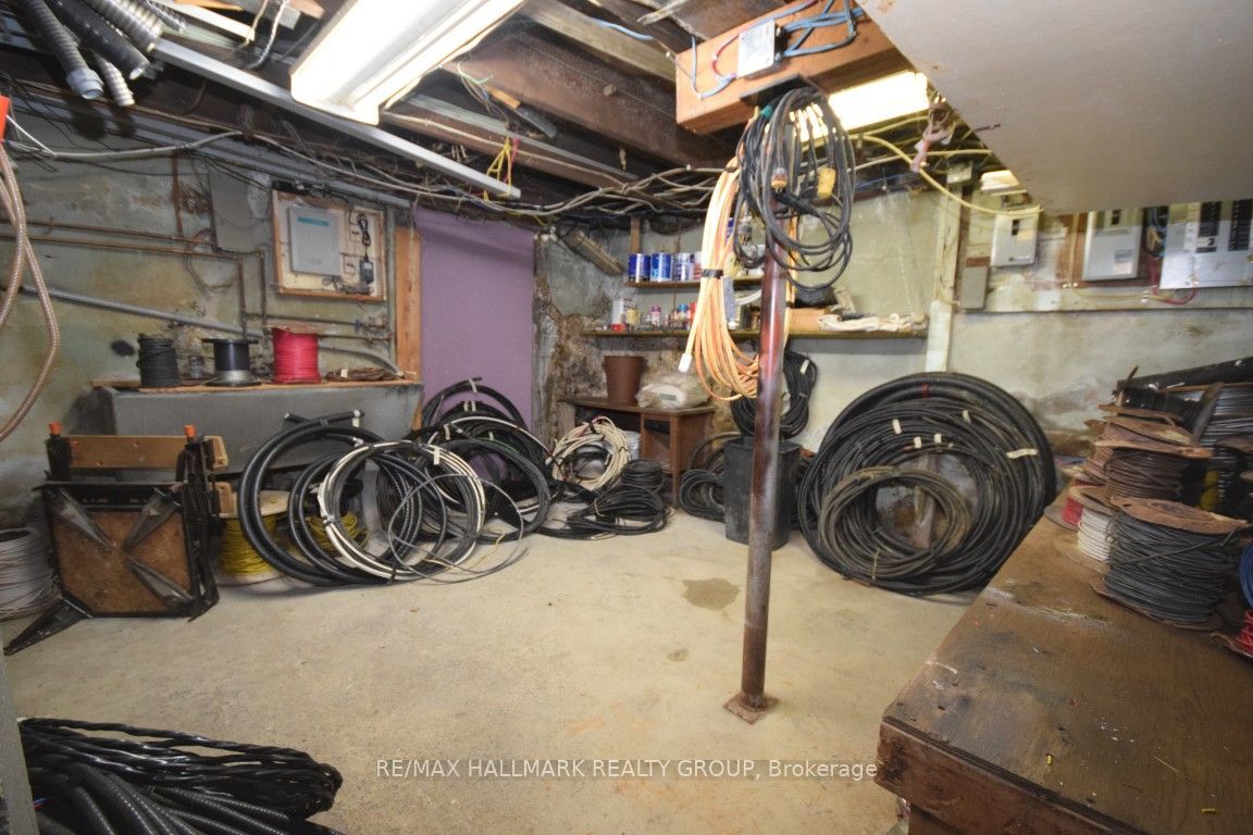 567 Gladstone Avenue Property Photo 6