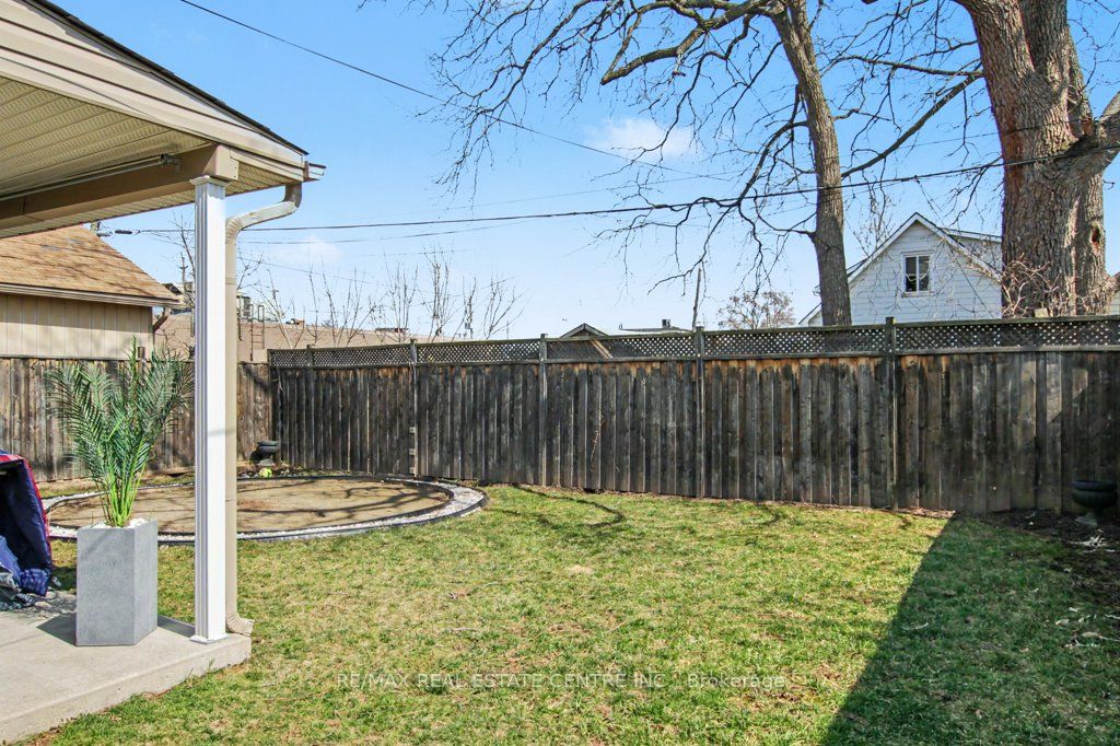 284 Normanhurst Avenue Property Photo 46