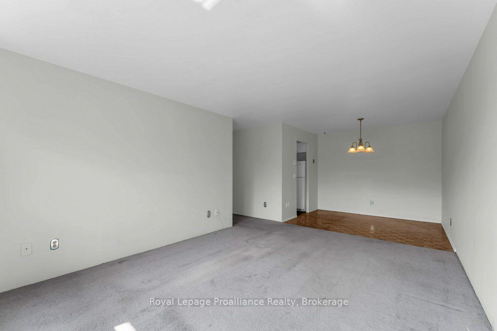 358 Queen Mary Road 509 Property Photo 21