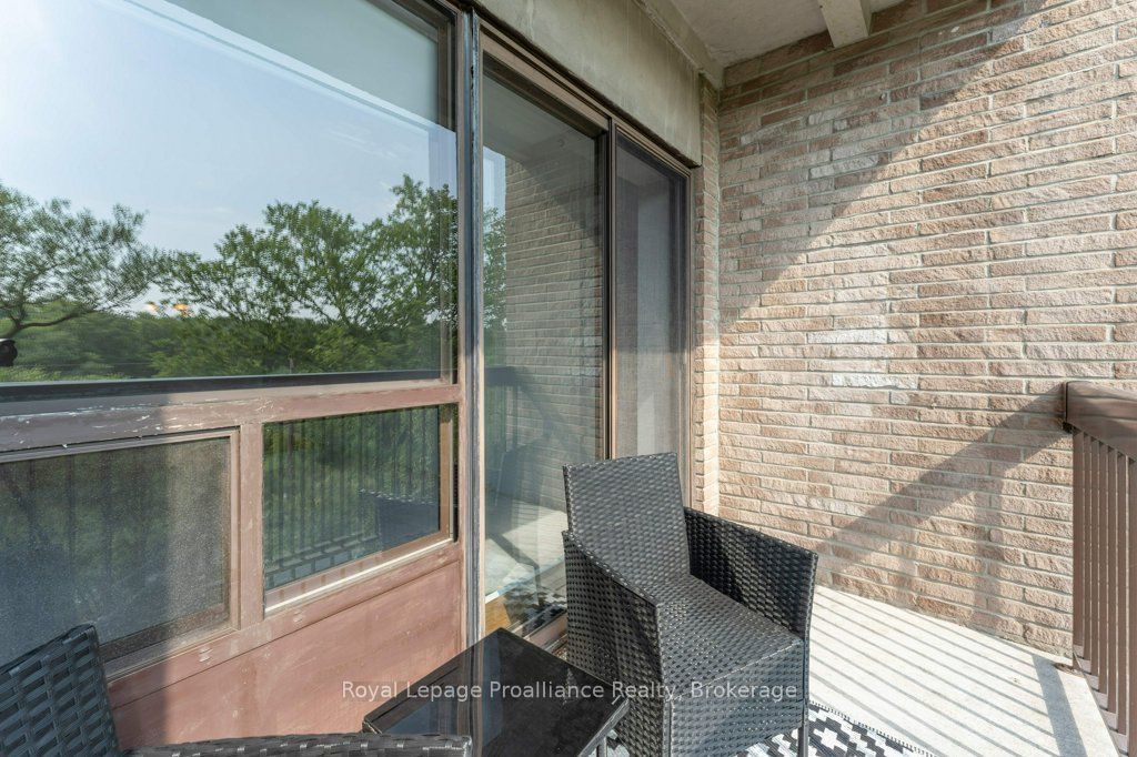 358 Queen Mary Road 509 Property Photo 23