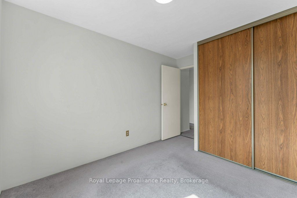 358 Queen Mary Road 509 Property Photo 32