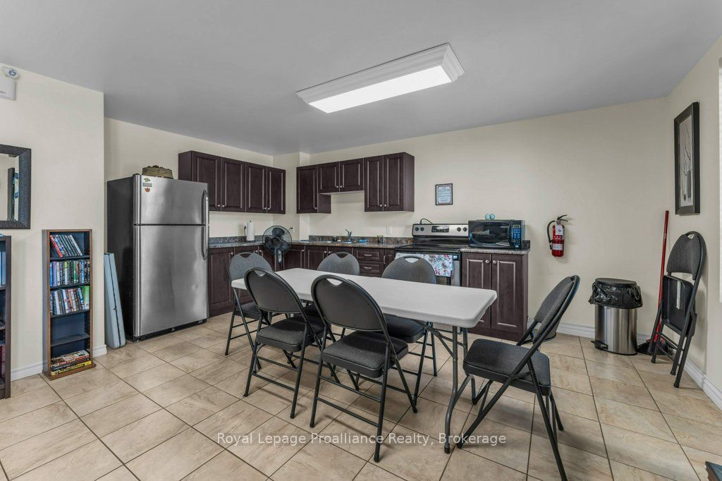 358 Queen Mary Road 509 Property Photo 36