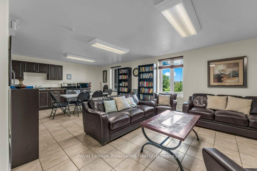 358 Queen Mary Road 509 Property Photo 38
