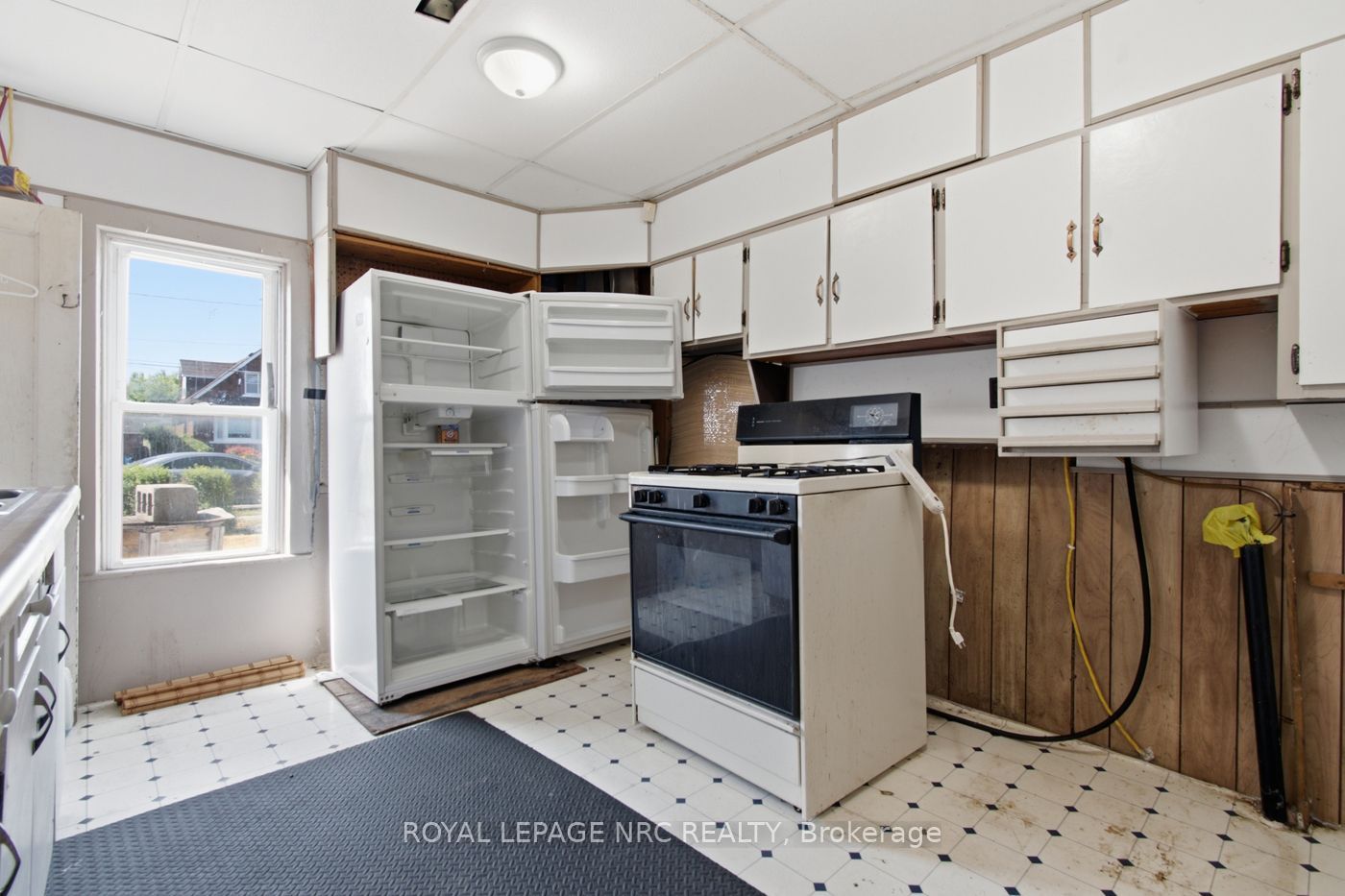 592 Fielden Avenue Property Photo 12