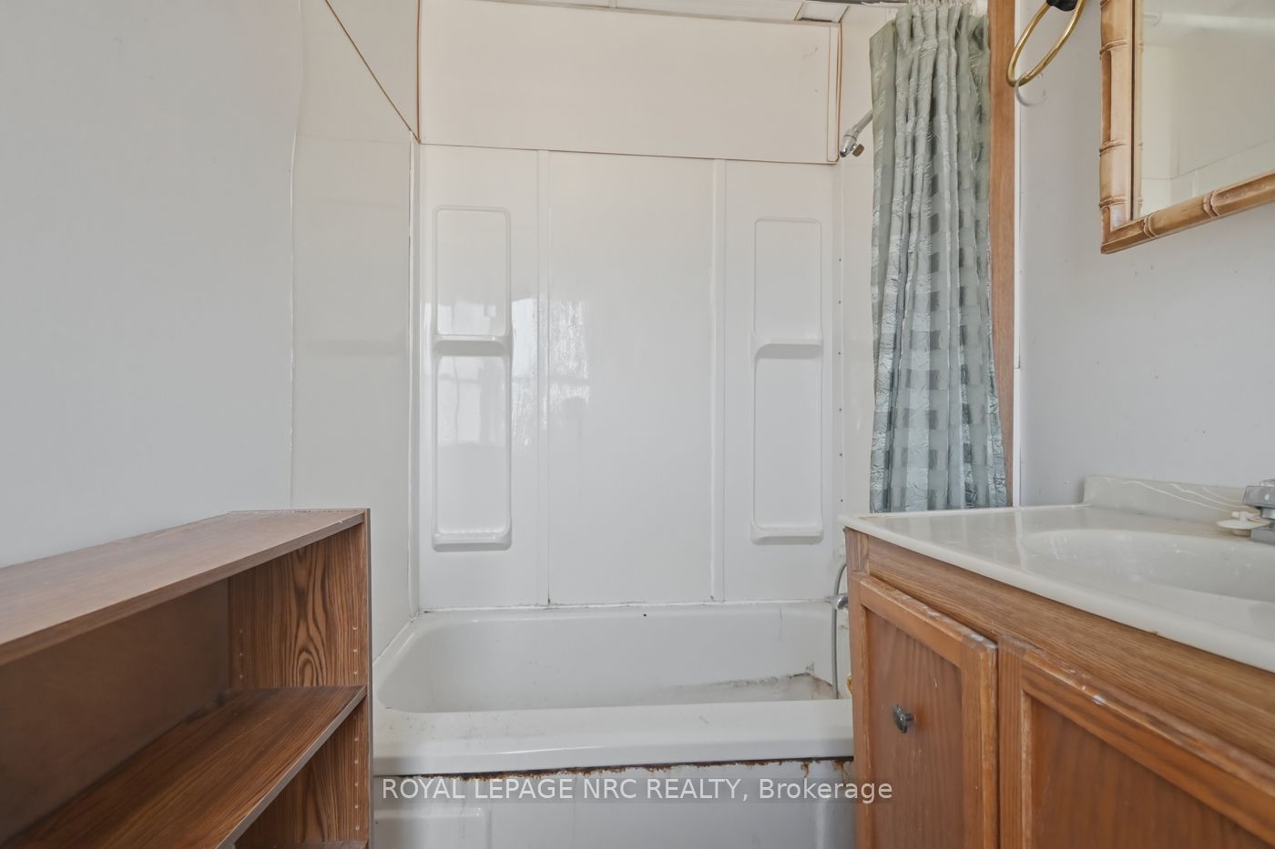 592 Fielden Avenue Property Photo 15