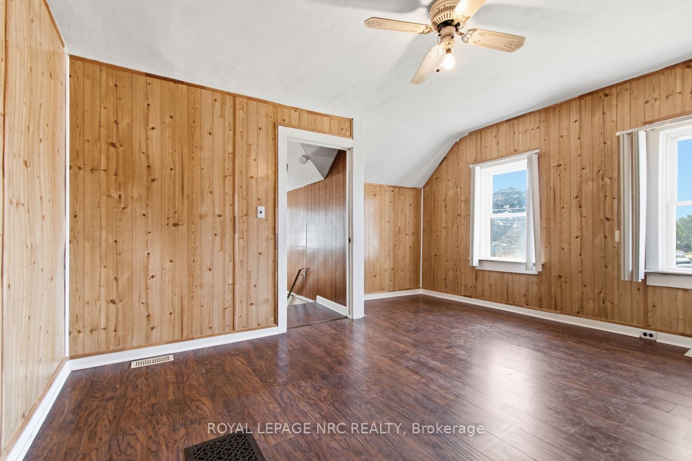 592 Fielden Avenue Property Photo 20
