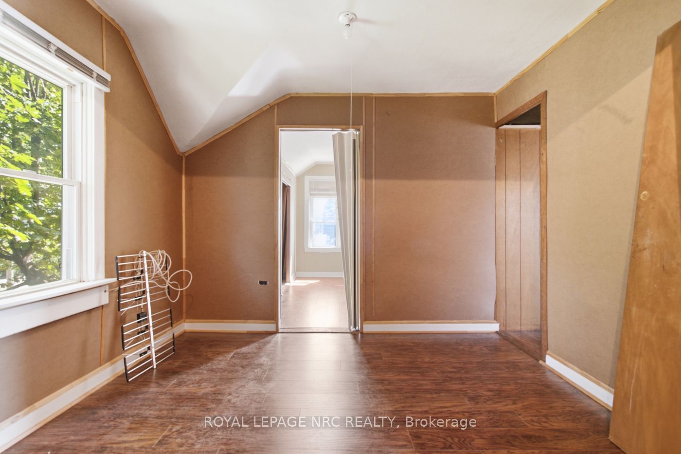 592 Fielden Avenue Property Photo 25
