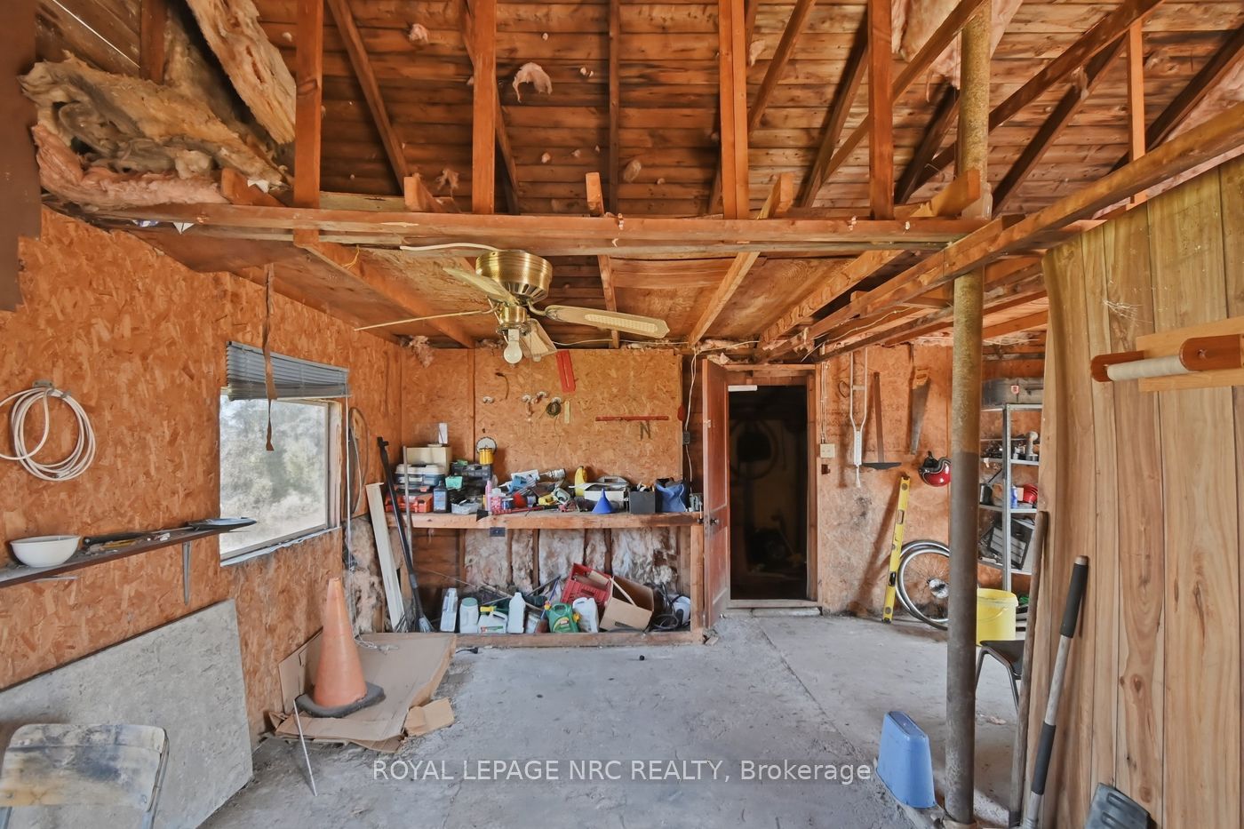 592 Fielden Avenue Property Photo 32