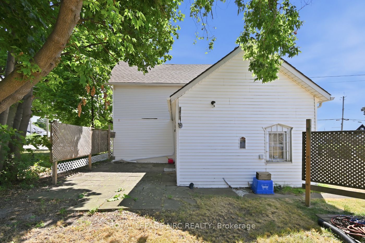 592 Fielden Avenue Property Photo 38