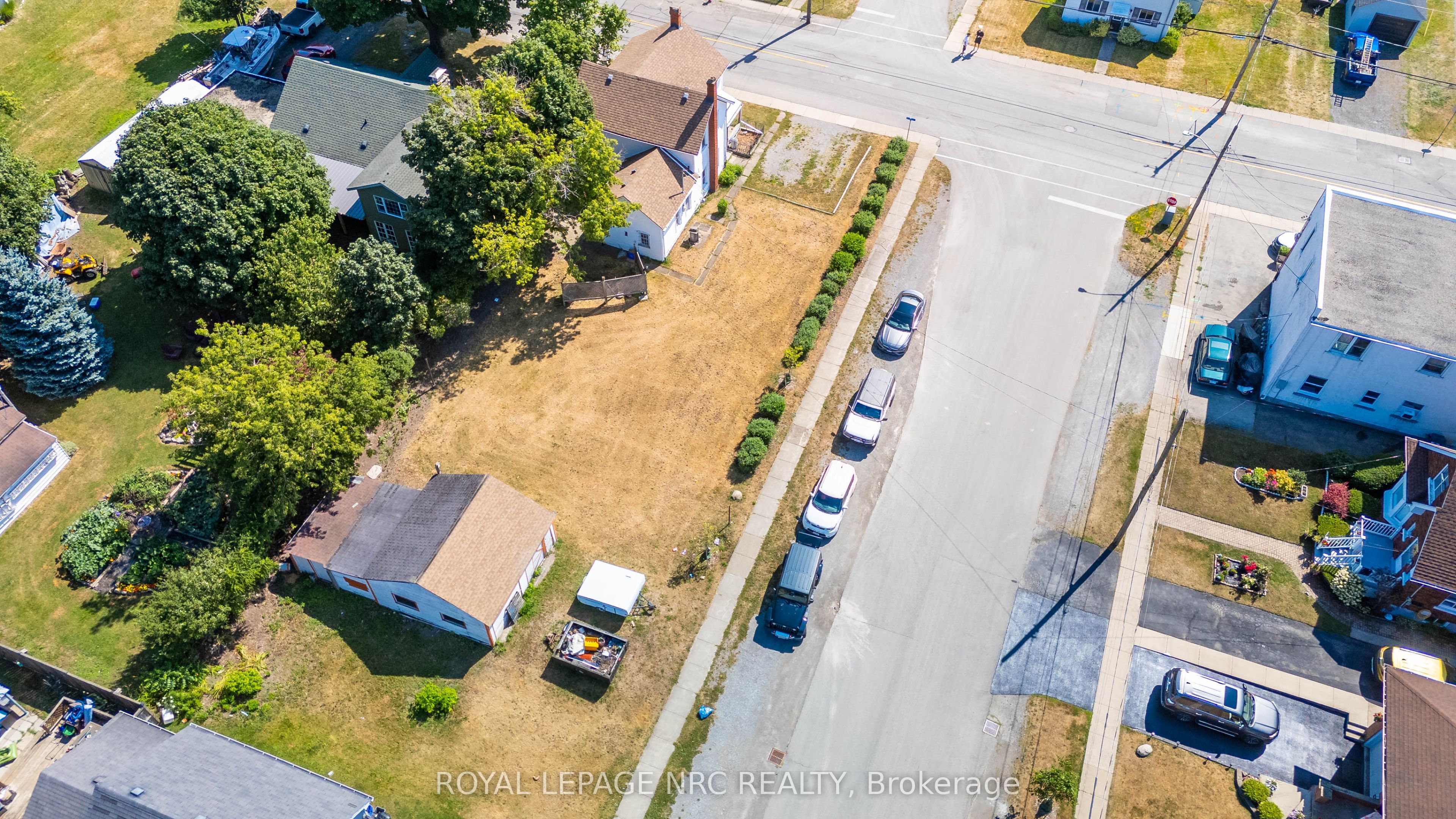 592 Fielden Avenue Property Photo 43