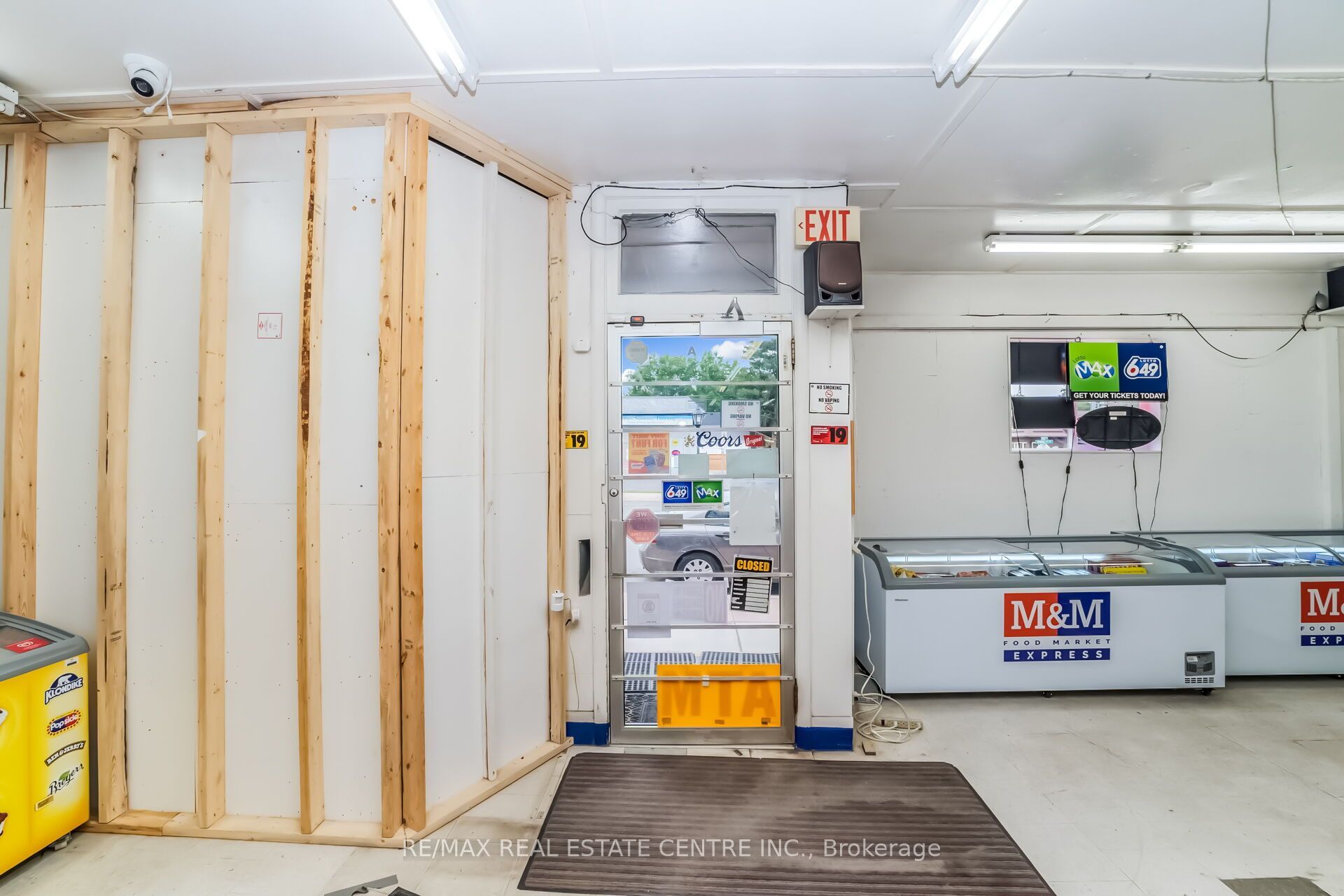 62 King Street Property Photo 11