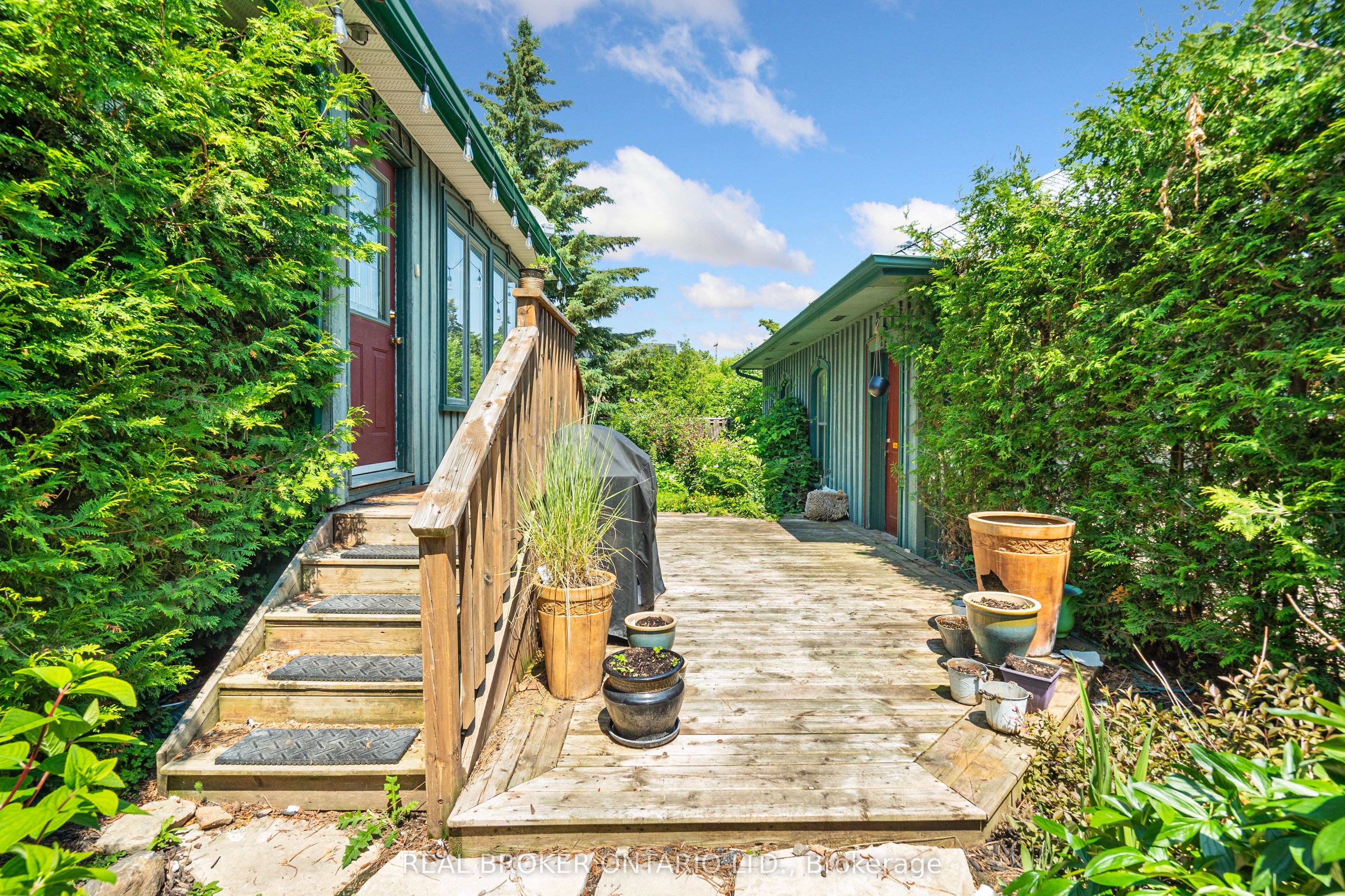74 Lake Avenue W Property Photo 44