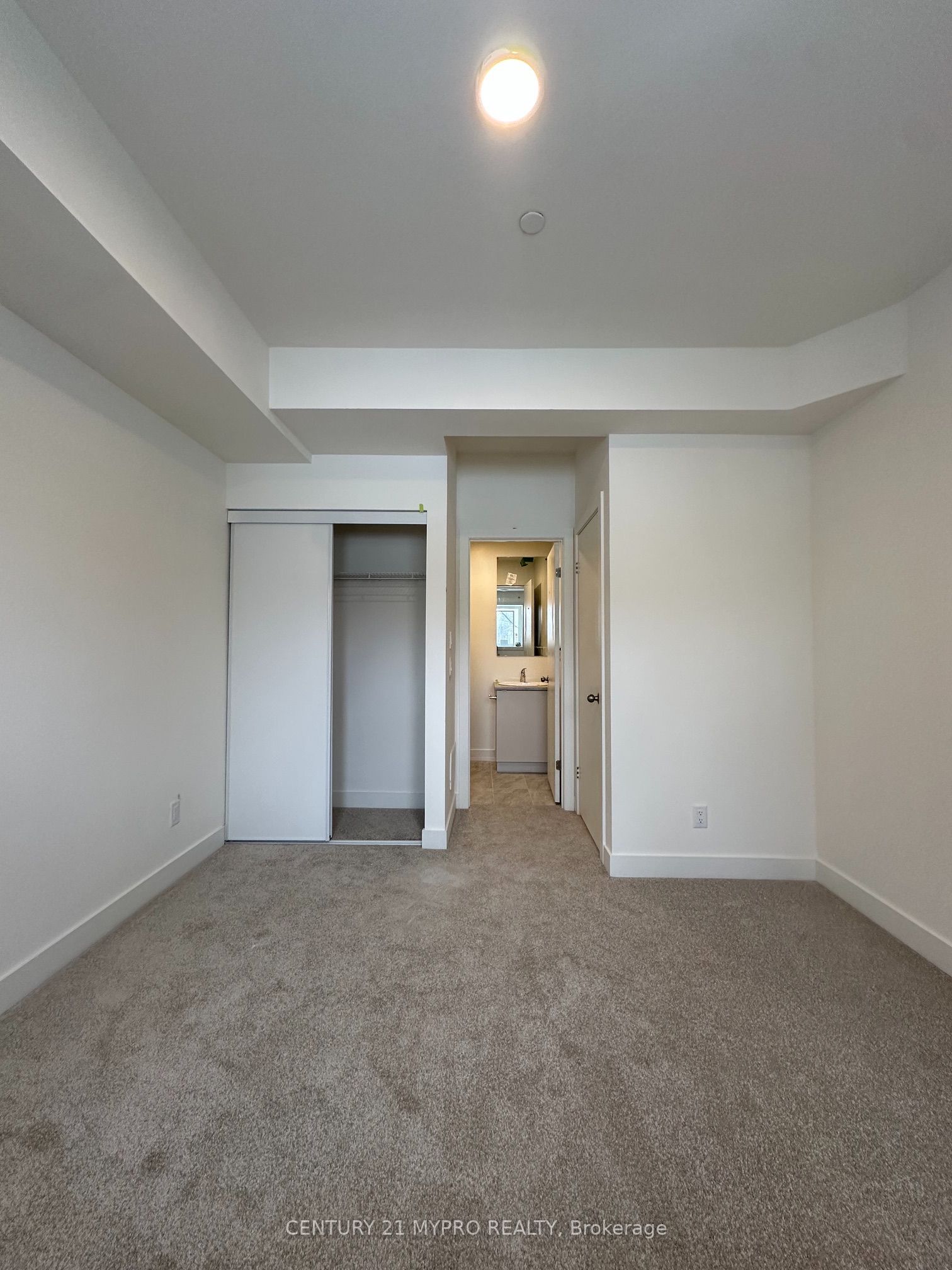 16 Melbourne Avenue 109b Property Photo 13