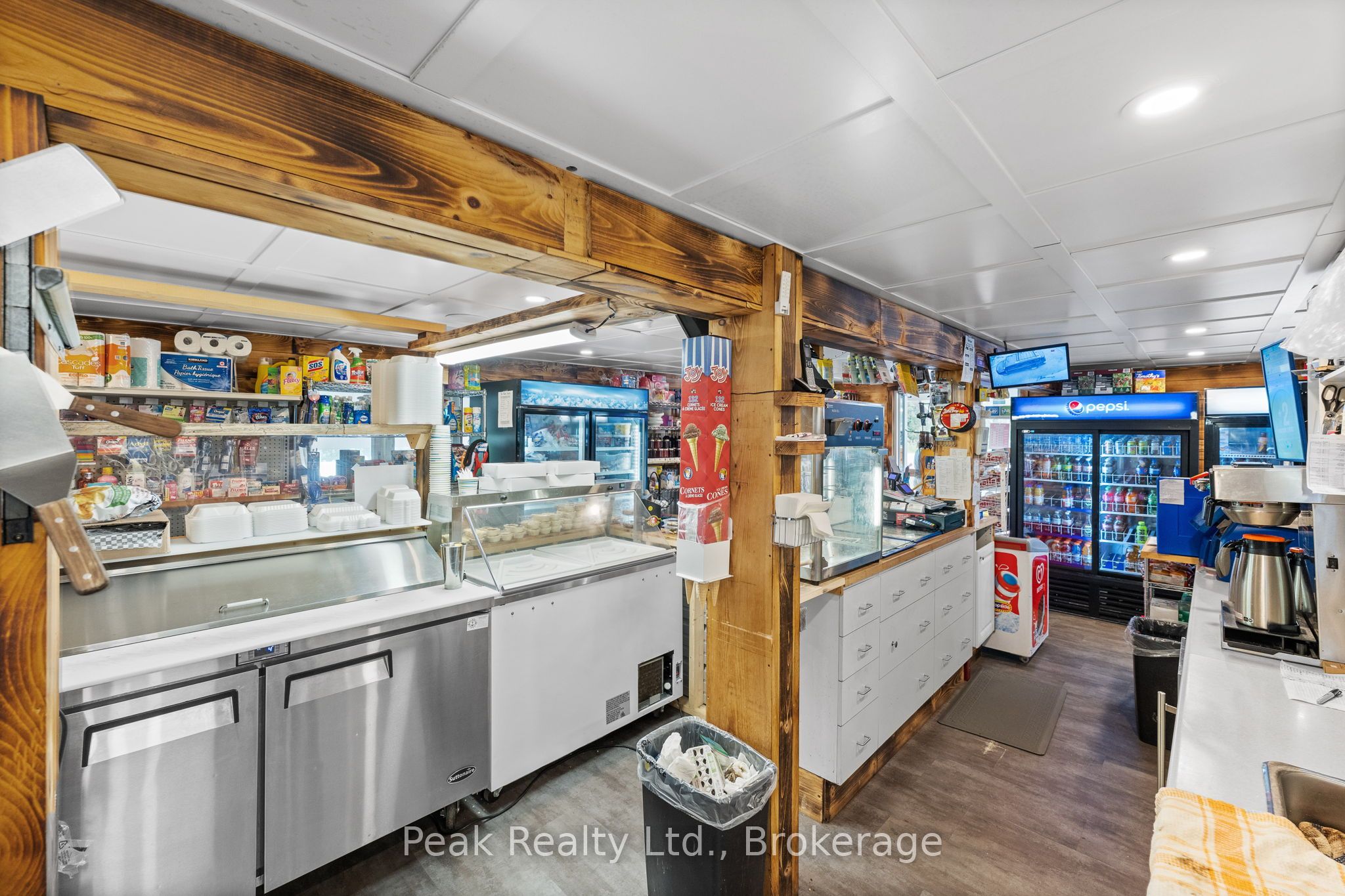 22353 Highway 41 Property Photo 18