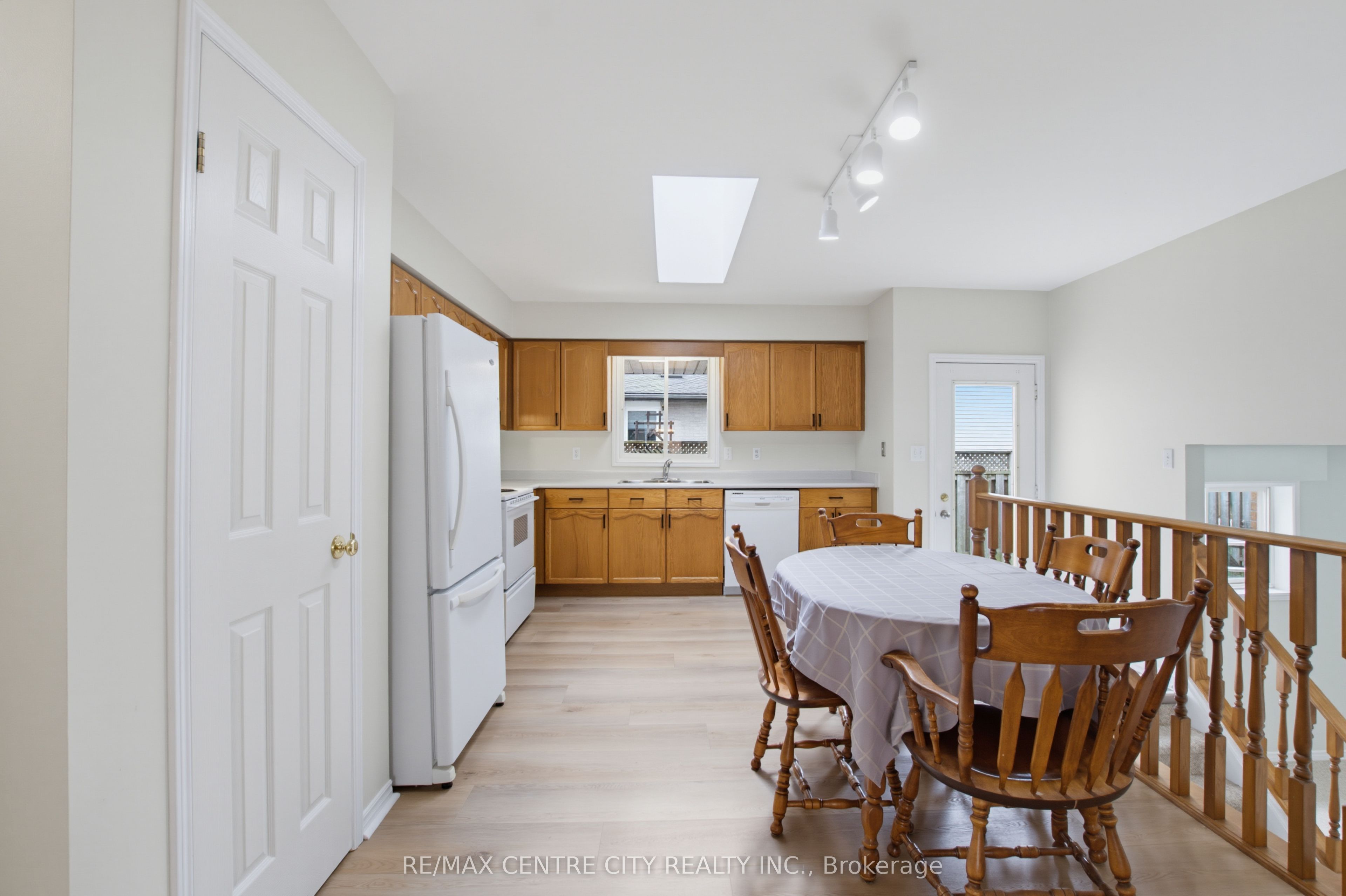 9 Yarmouth Drive Property Photo 11