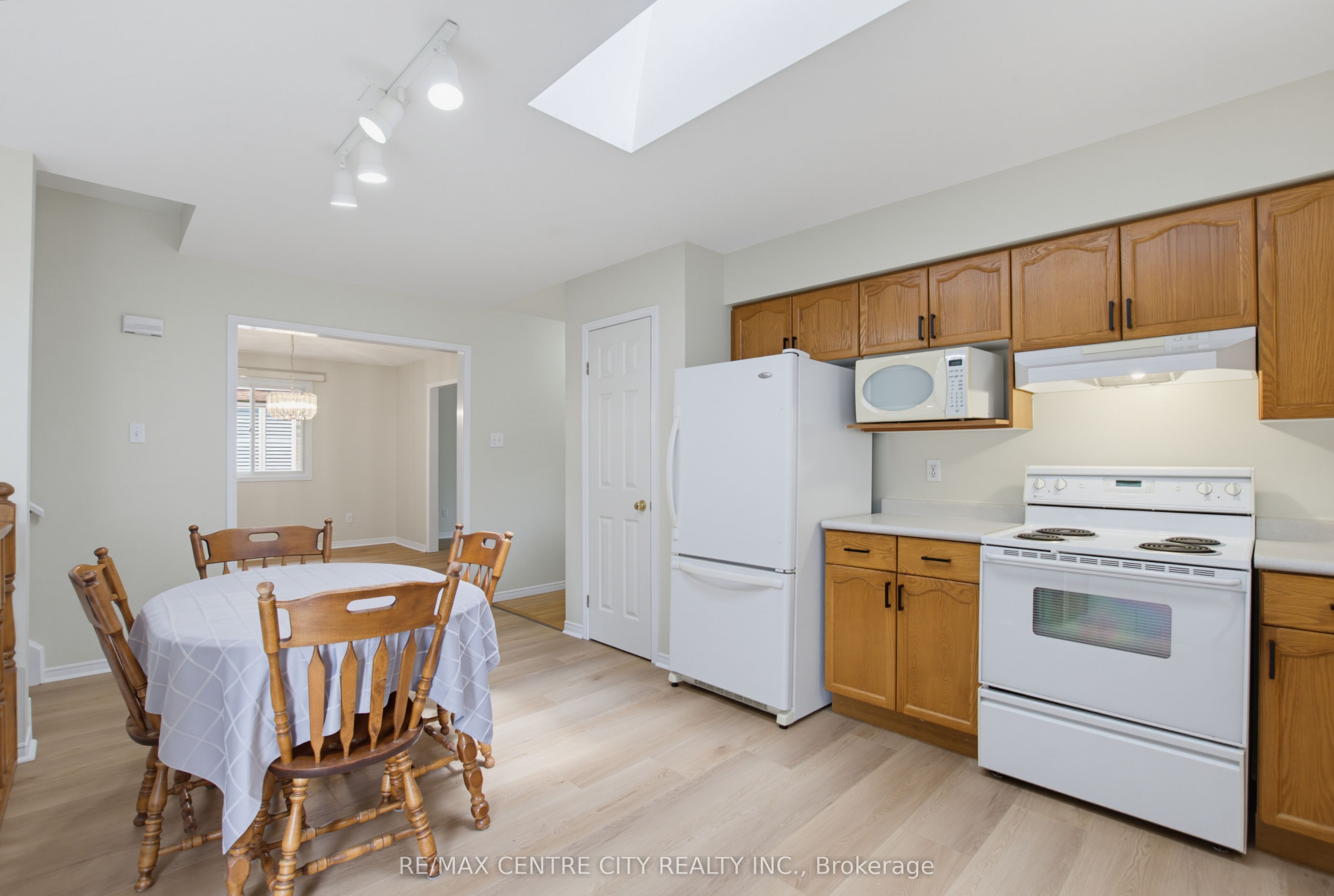 9 Yarmouth Drive Property Photo 14