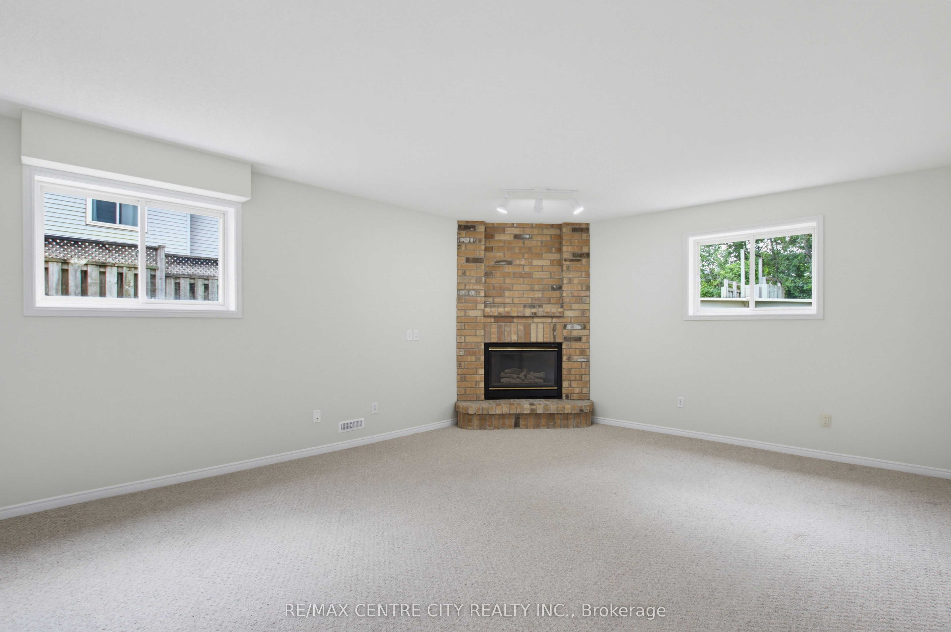 9 Yarmouth Drive Property Photo 17