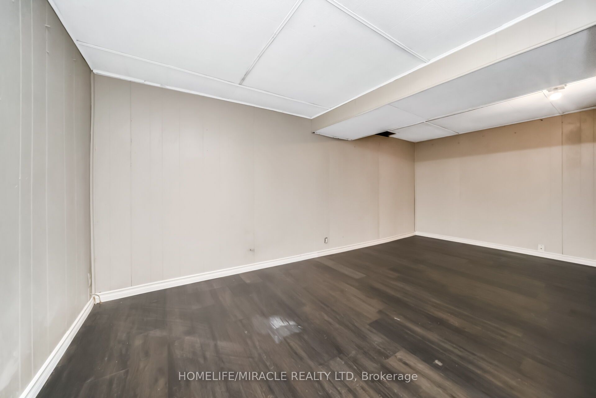 53 Burns Drive Property Photo 10