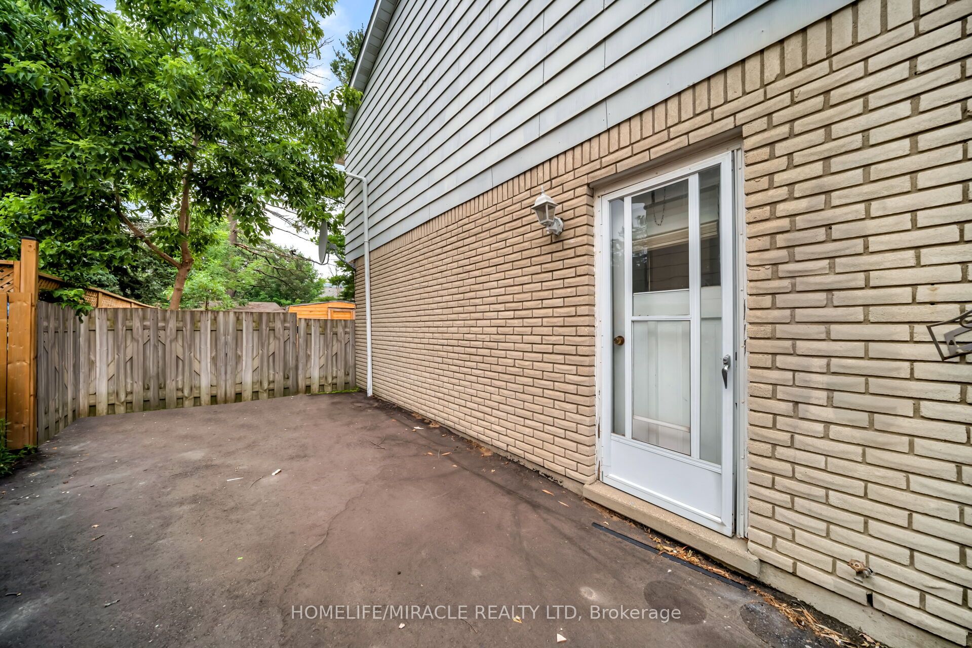 53 Burns Drive Property Photo 14