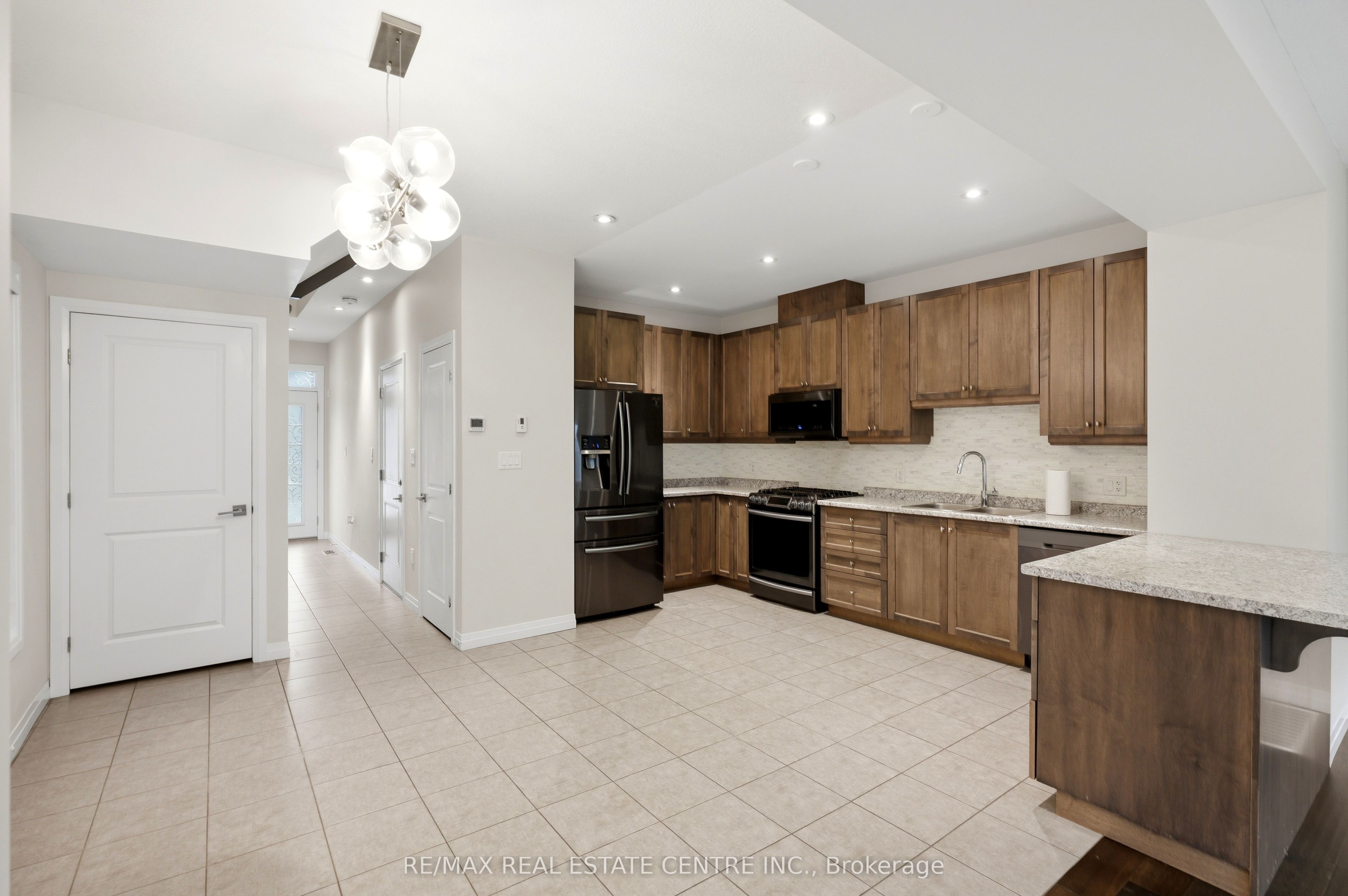 30 Times Square Boulevard 37 Property Photo 10